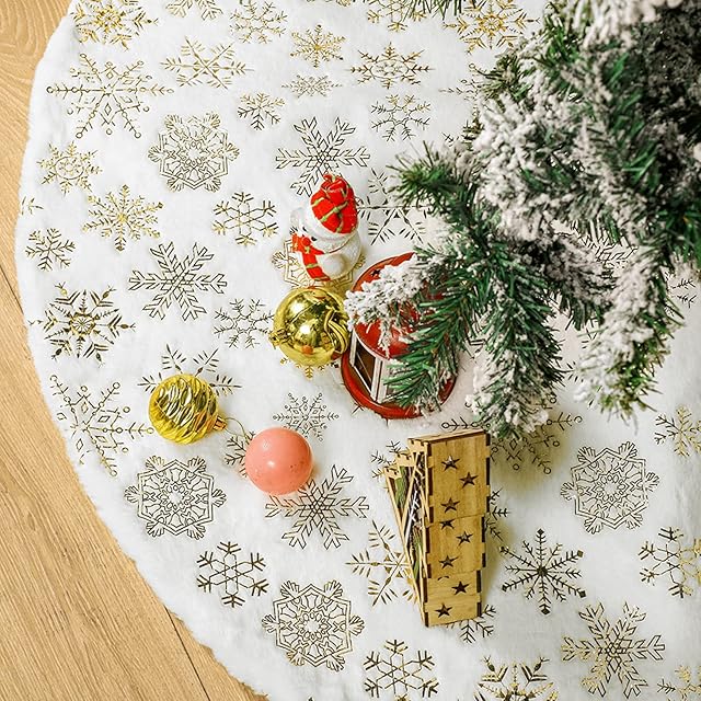 LECONCES Faux Fur Christmas Tree Skirt, 48inch white Christmas Tree Skirt Large Christmas Tree Mat with Gold Snowflake, for Home New Year Xmas Decorations