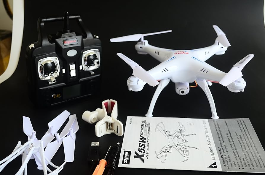 ドローン SYMA X5UX Amazon.com: SYMA X5UC 2.4G RC Quadcopter with HD Camera