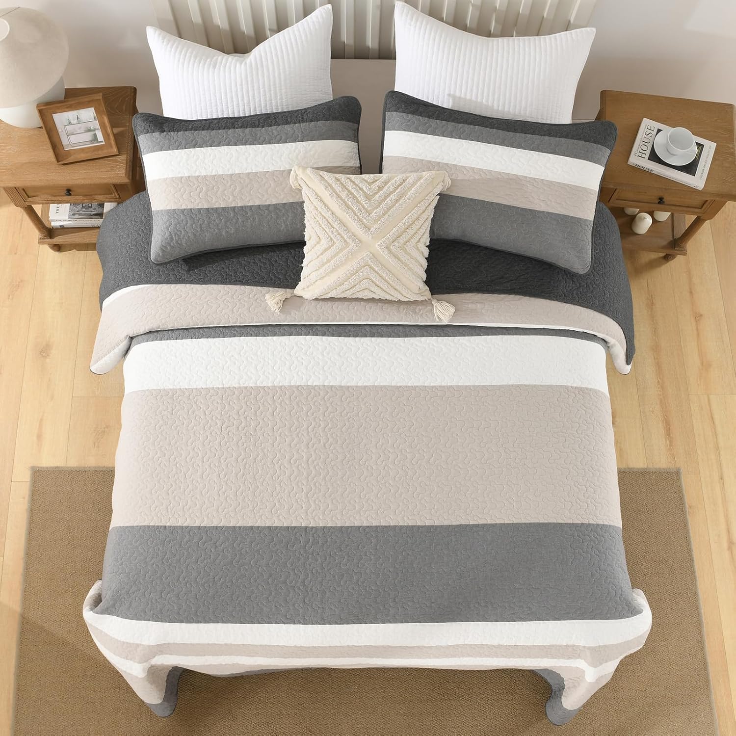 DDUOXIN Oversized Queen Bedspread - 102 W x120 L Extra Wide - Yarn Dyed 100% Cotton Stripe California Quilt with 2 Pillowcase, Reversible Soft Oversize Bedspreads Coverlet Bedding Set, Gray
