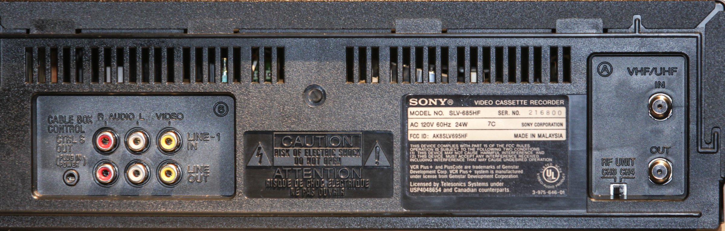 Amazon.com: Sony SLV-685HF VHS HiFi Stereo VCR with VCR