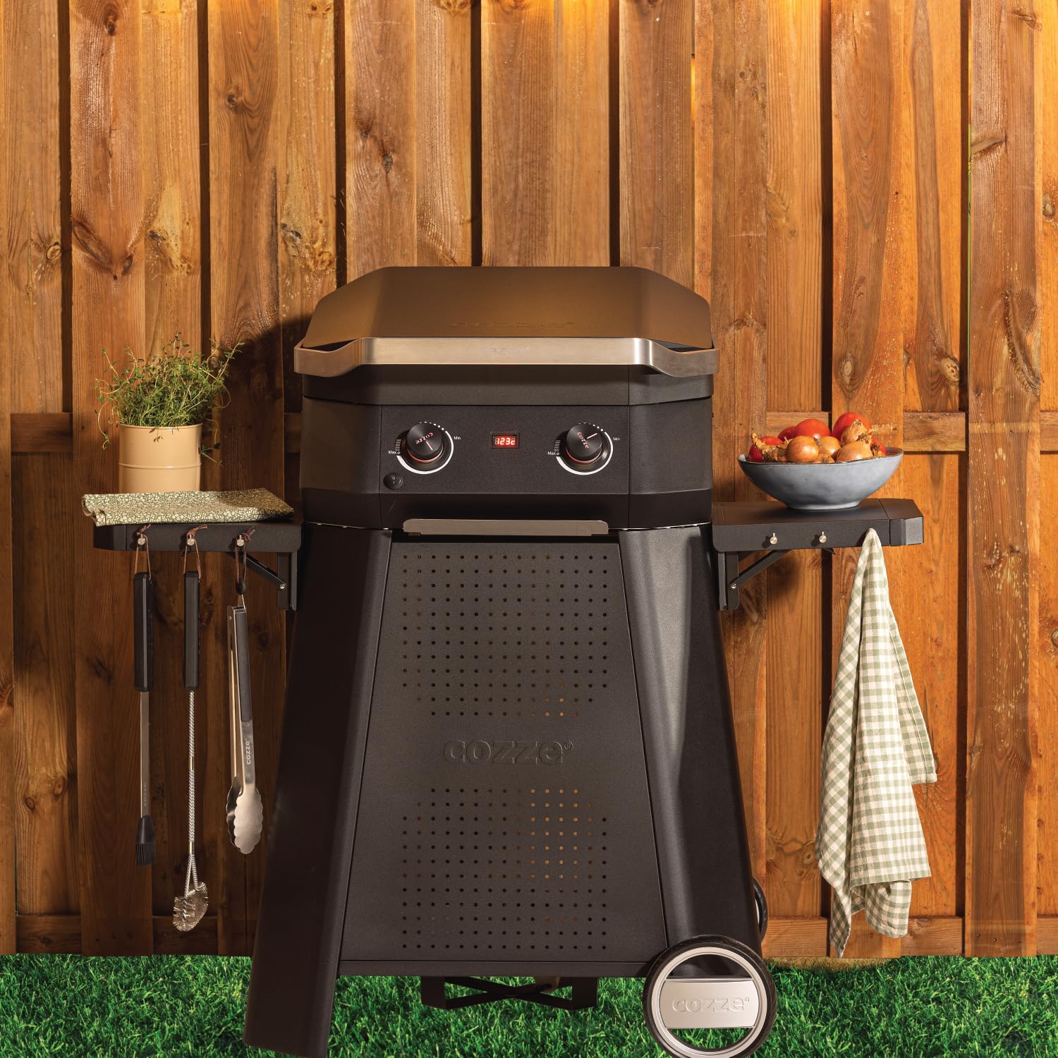 cozze - G-500 Plancha | Gasgrill mit Zwei U-Form Brennern | Automatischer Zündung und LED-Licht | 535x418 mm Grillfläche | Inkl. Regulator und 1.01M Schlauch | Schwarz/Rostfreier Stahl