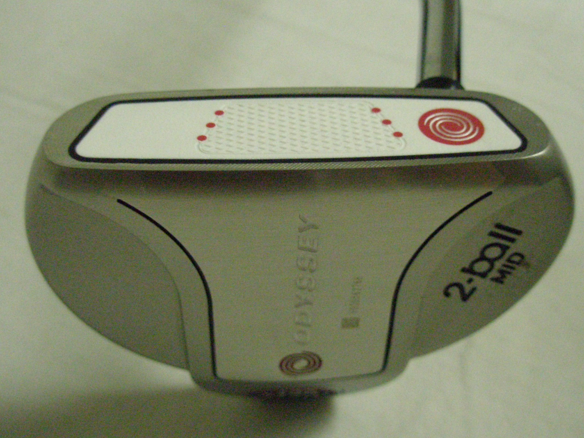 Odyssey White Hot XG 2-Ball Mid Putter (Right, 41-Inches) : Amazon