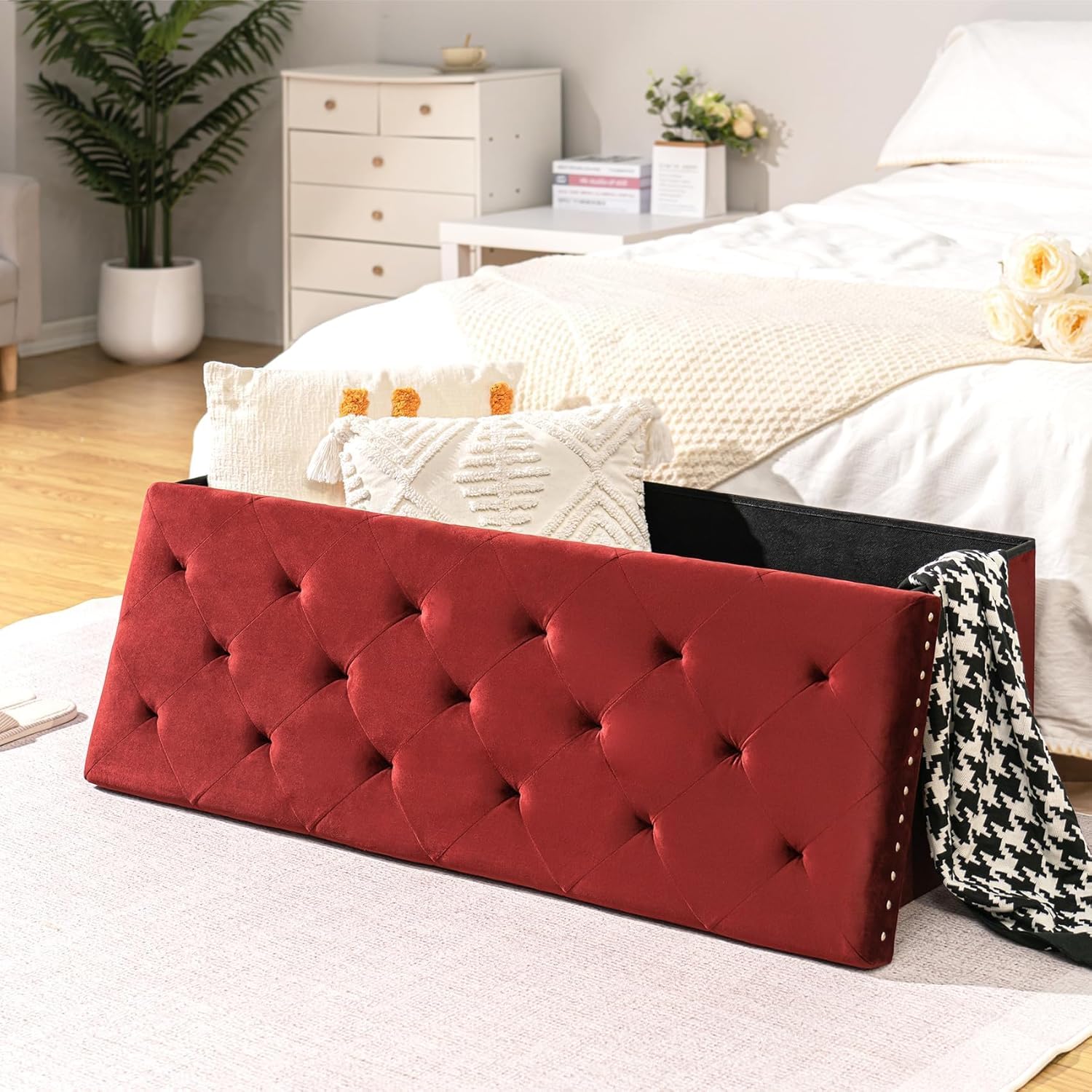 B FSOBEIIALEO Luxury Velvet Fabric Storage Ottoman Bench, Extra Large 140L Toy Chest Storage Boxes Footrest Bench for Bedroom, 43 Inches Red - Image 2