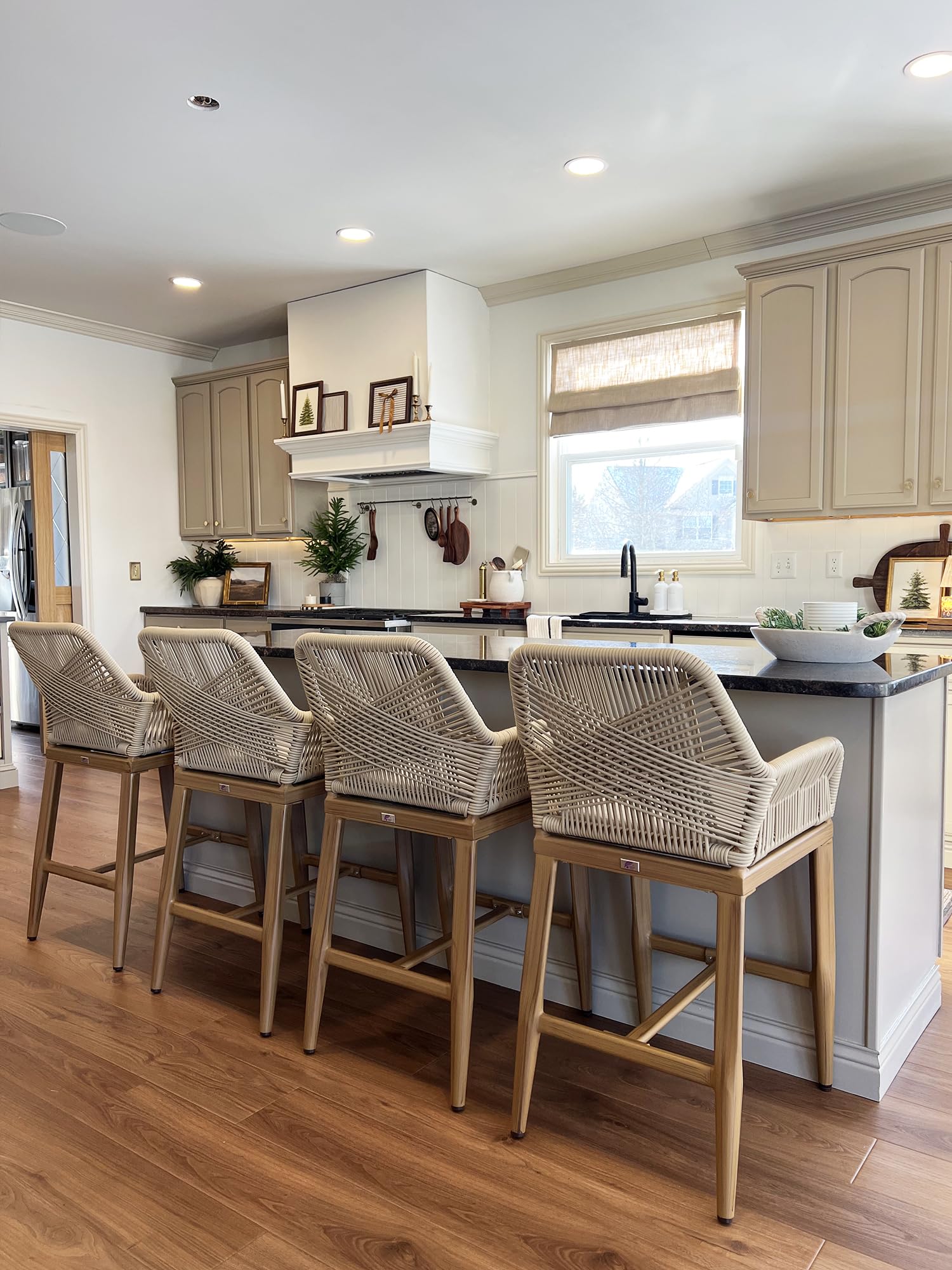 PURPLE LEAF Outdoor 29" Bar Stools Set of 4, Boho Patio Bar Height Chair with Cushion and Back for Outdoor and Indoor, Kitchen, Garden, Patio, Teak