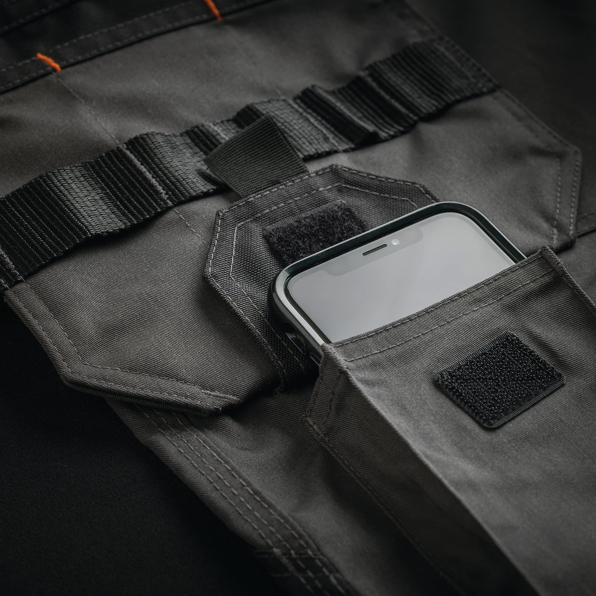Scruffs Arbeitshose mit Holstertaschen „Pro Flex Plus“