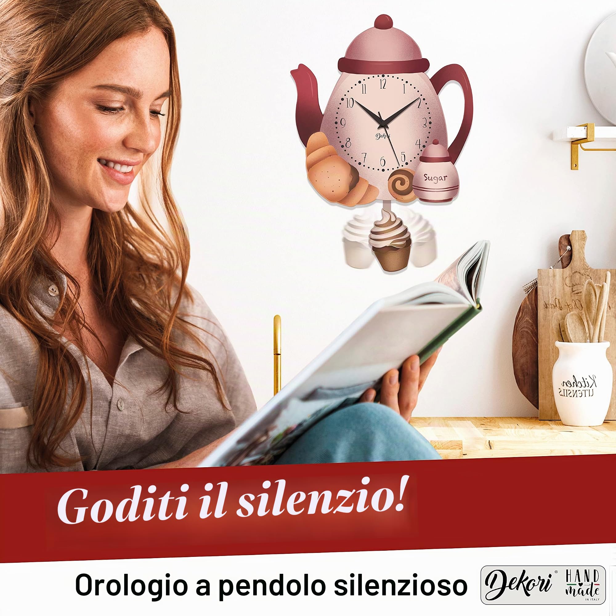 DEKORI Orologio da Parete con Pendolo – Design Caffettiera e Dolcetti, Silenzioso, Artigianale, in Legno, per Cucina o Casa, 28x41 cm