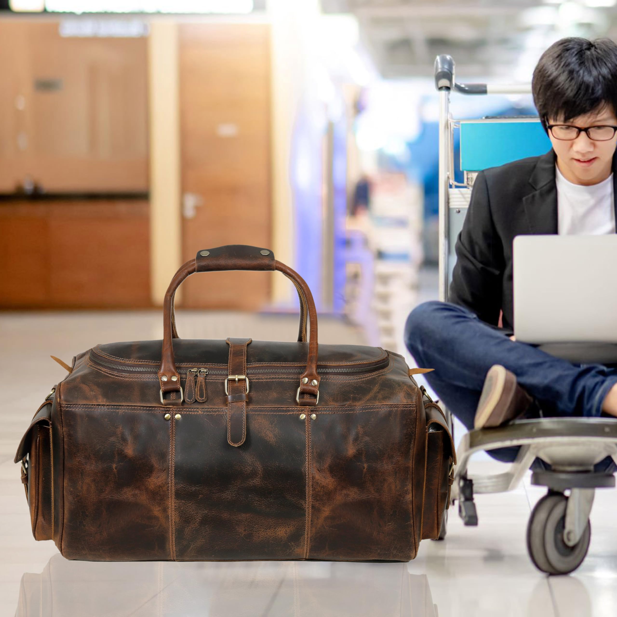 Leder Reisetasche für Männer | Wochenendübernachtungstasche | Geräumiges Hauptfach, Verstellbarer Riemen | Premium-Lederhandwerk | Große Größe von 22 x 11 x 11 Zoll