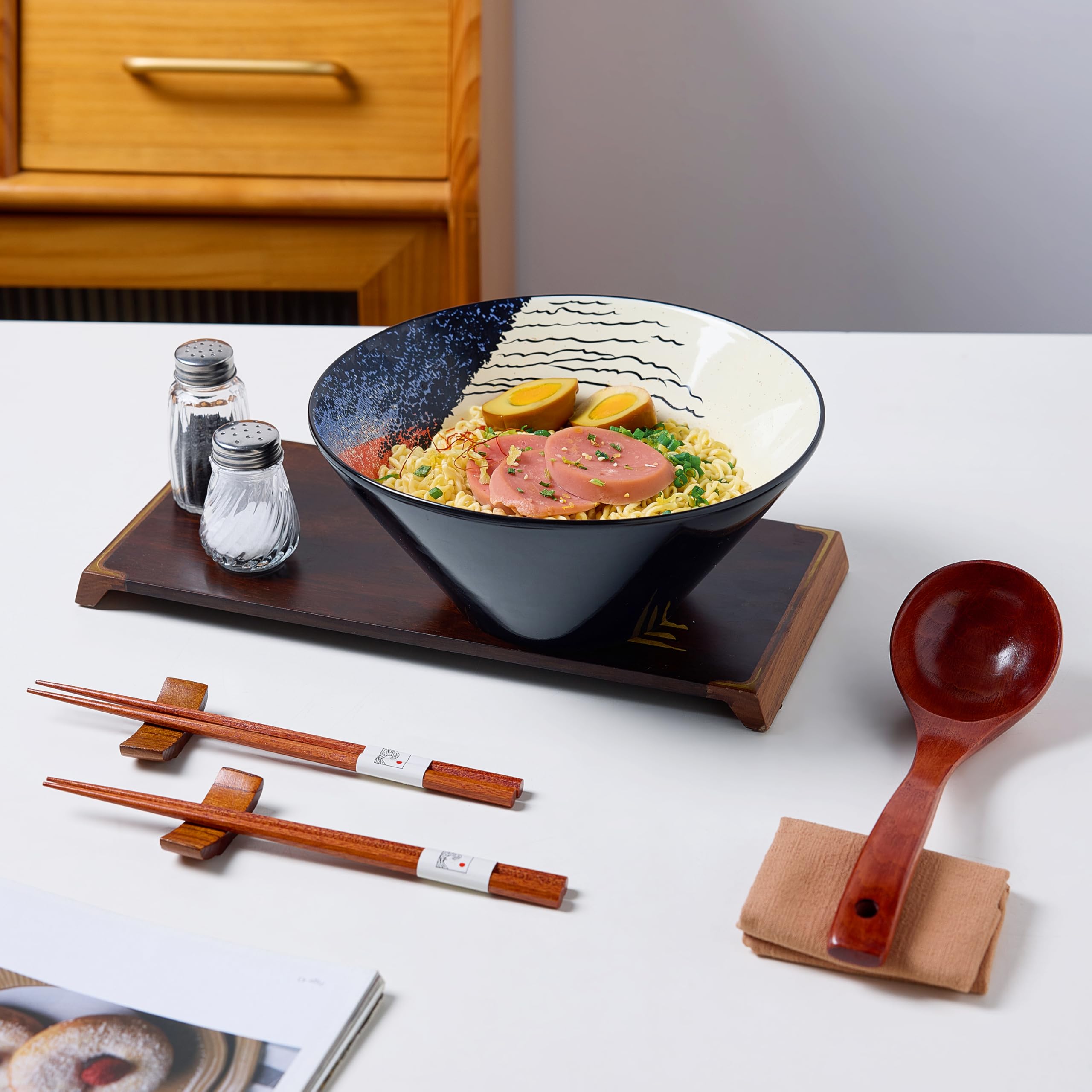BICECTTO - Set di ciotole giapponesi per ramen con design Fuji rosso, ciotole grandi in ceramica, cucchiai, bacchette per ramen, pho, insalata, poke, regalo di alta qualità per gli amanti del ramen,