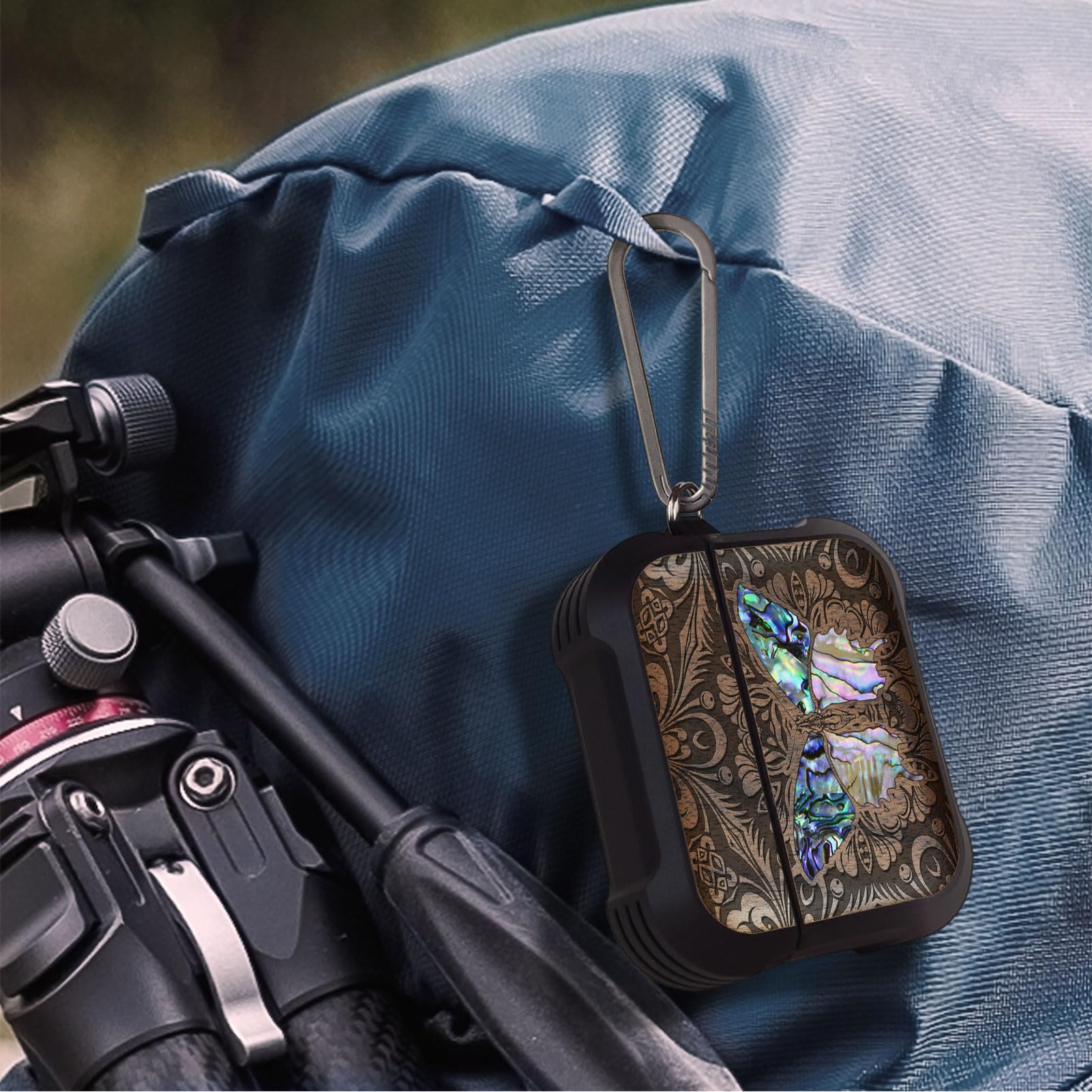 Carveit Etui kompatybilne z AirPods Pro 3 (2025), etui ochronne [grawerunek z drewna i muszla] [tytanowe szybkie zapięcie] do Airpods Pro 3 skóra 2025 etui (motyl z drewna orzechowo-barowego)