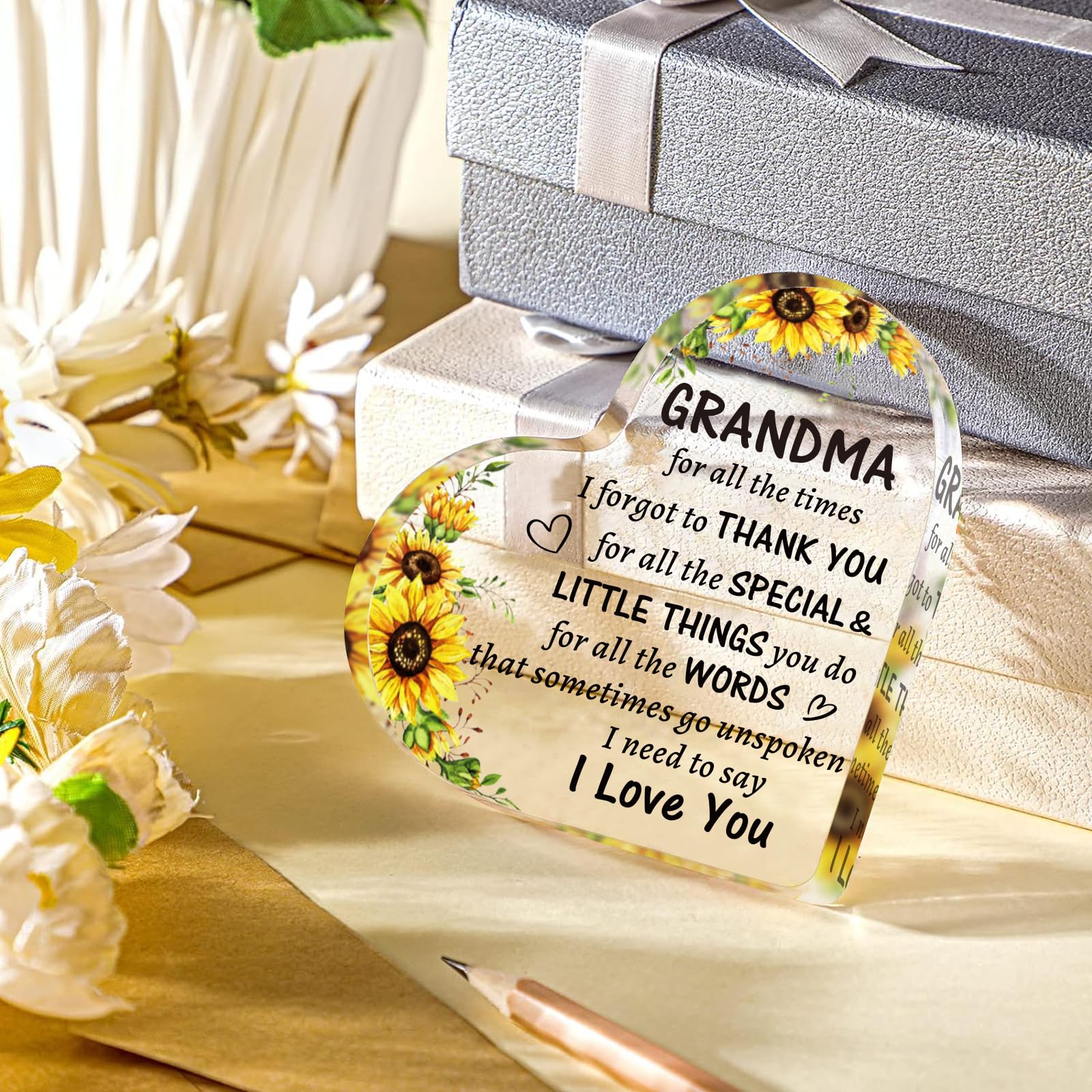 Birthday Gifts for Grandma from Grandkids, to My Grandma Acrylic Heart Sign Paperweight Presents, Christmas Mothers Day Valentines Day Gifts for Grandma Grandmother