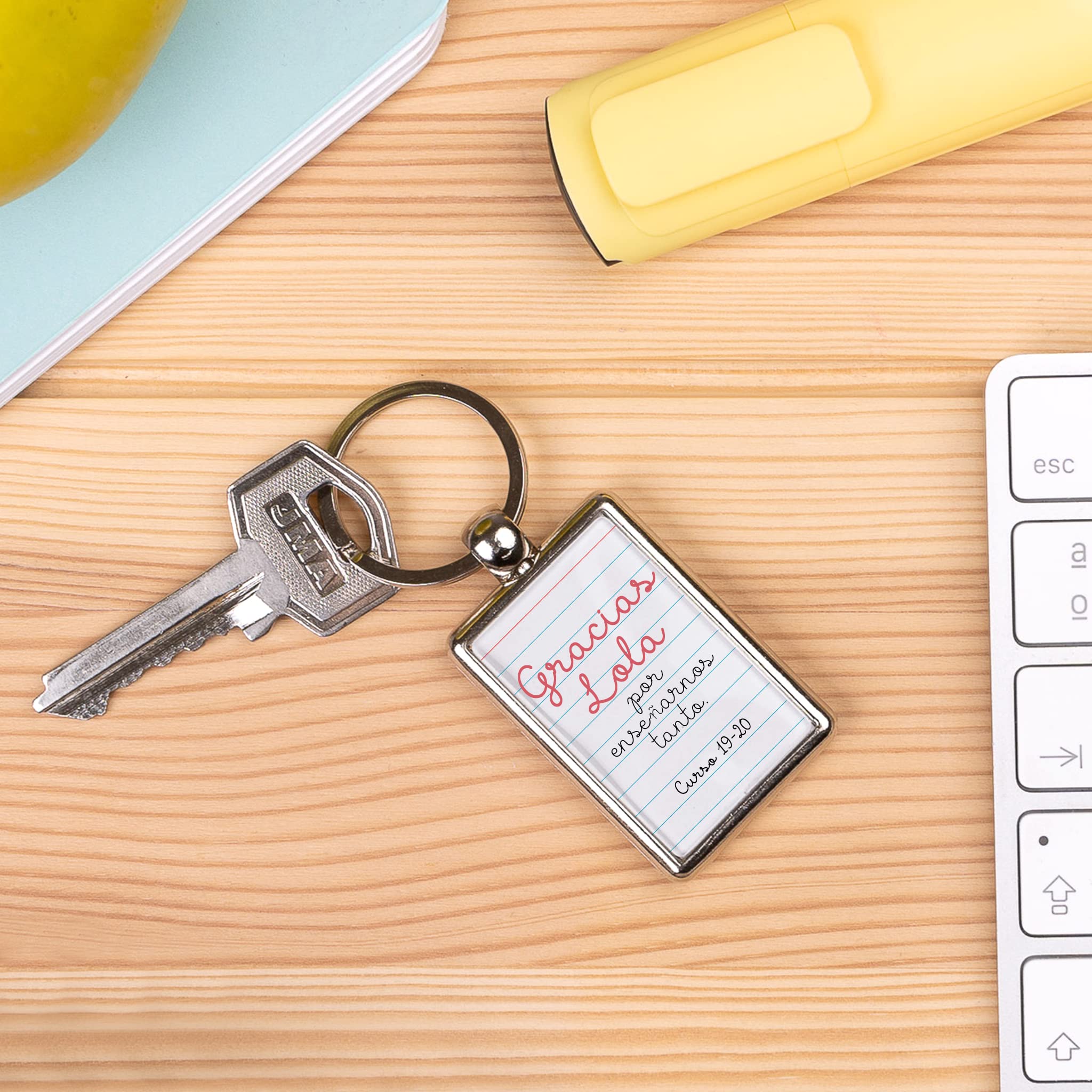 Wanapix | Llavero Personalizado con Foto | Llavero Metálico Personalizado con Foto y Textos | Llavero para Regalar en una Ocasión Especial | Llavero de Pareja, Económico Ideal para Regalar — view 8