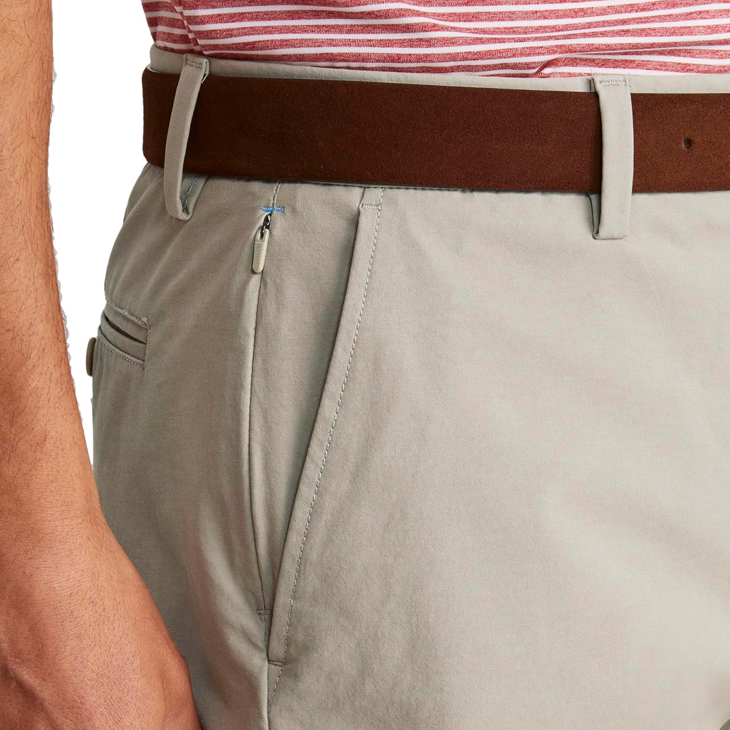 Vineyard Vines Mens 7 Inch On-The-go Shorts - Image 2