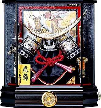 Amazon 五月人形 久月 12号伊達政宗兜六角ケース 兜 兜飾り 鯉のぼり 端午の節句 男の子 初節句 お祝い 武将 人形の久月 兜飾り おもちゃ