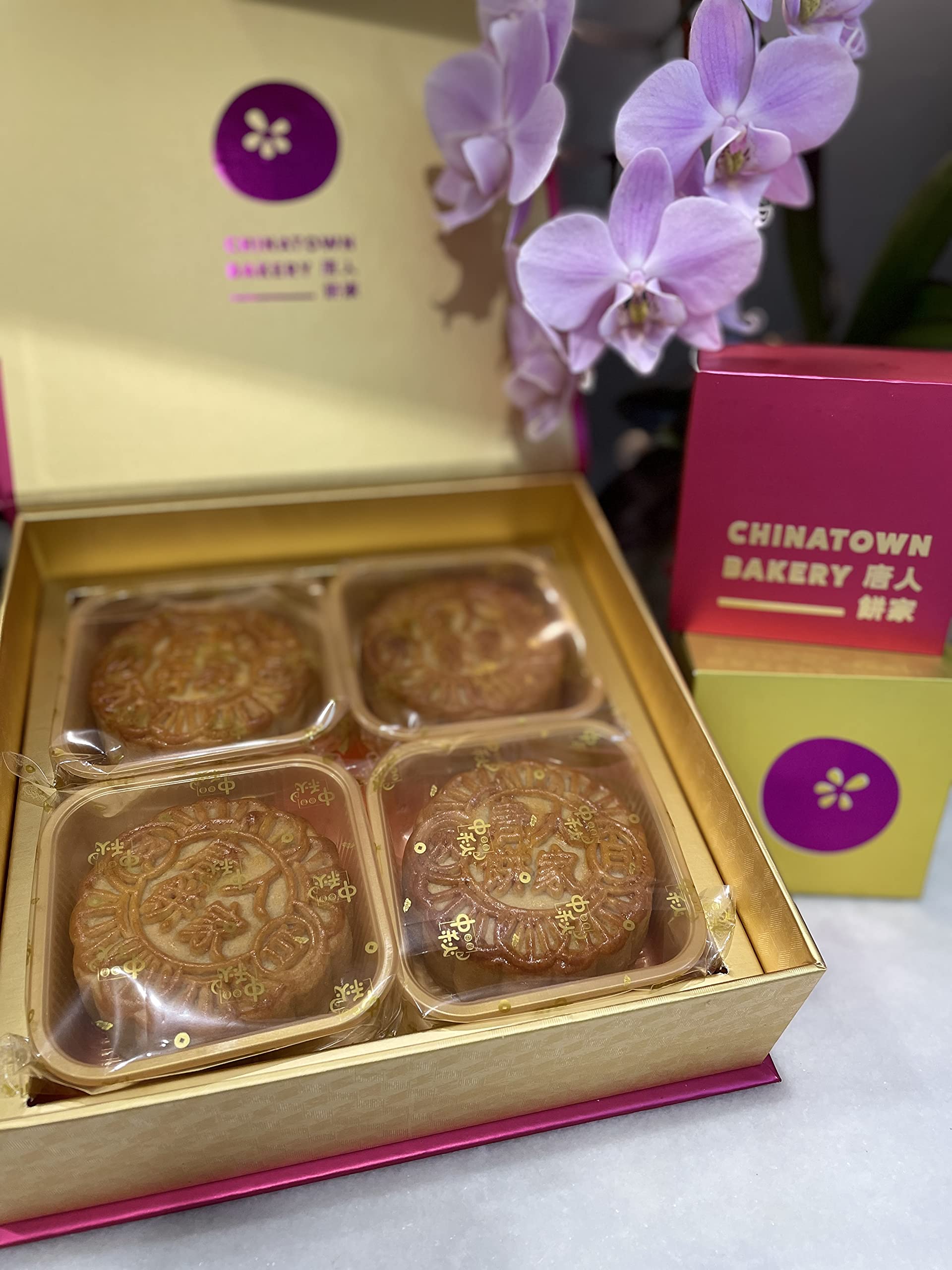 Buy Mooncake Red Bean Single Yolk Moon Cake 銀河夜月(豆沙單黃月餅) Freshly Bake