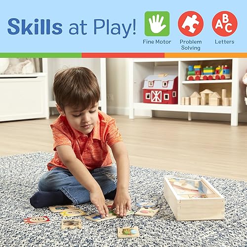 Vista 5 de Melissa & Doug Rompecabezas de madera del alfabeto autocorregido con caja de almacenamiento (52 piezas) rompecabezas ABC, rompecabezas del alfabeto