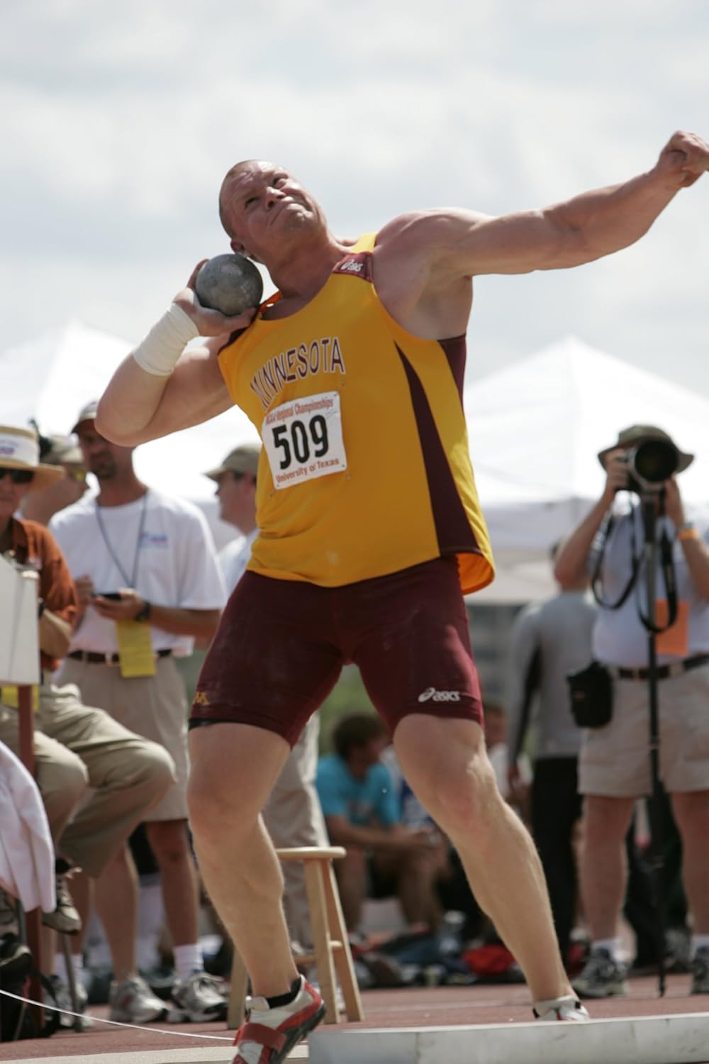 Shot Put Drill Circuits for Beginners Amazon.co.uk Sports & Outdoors