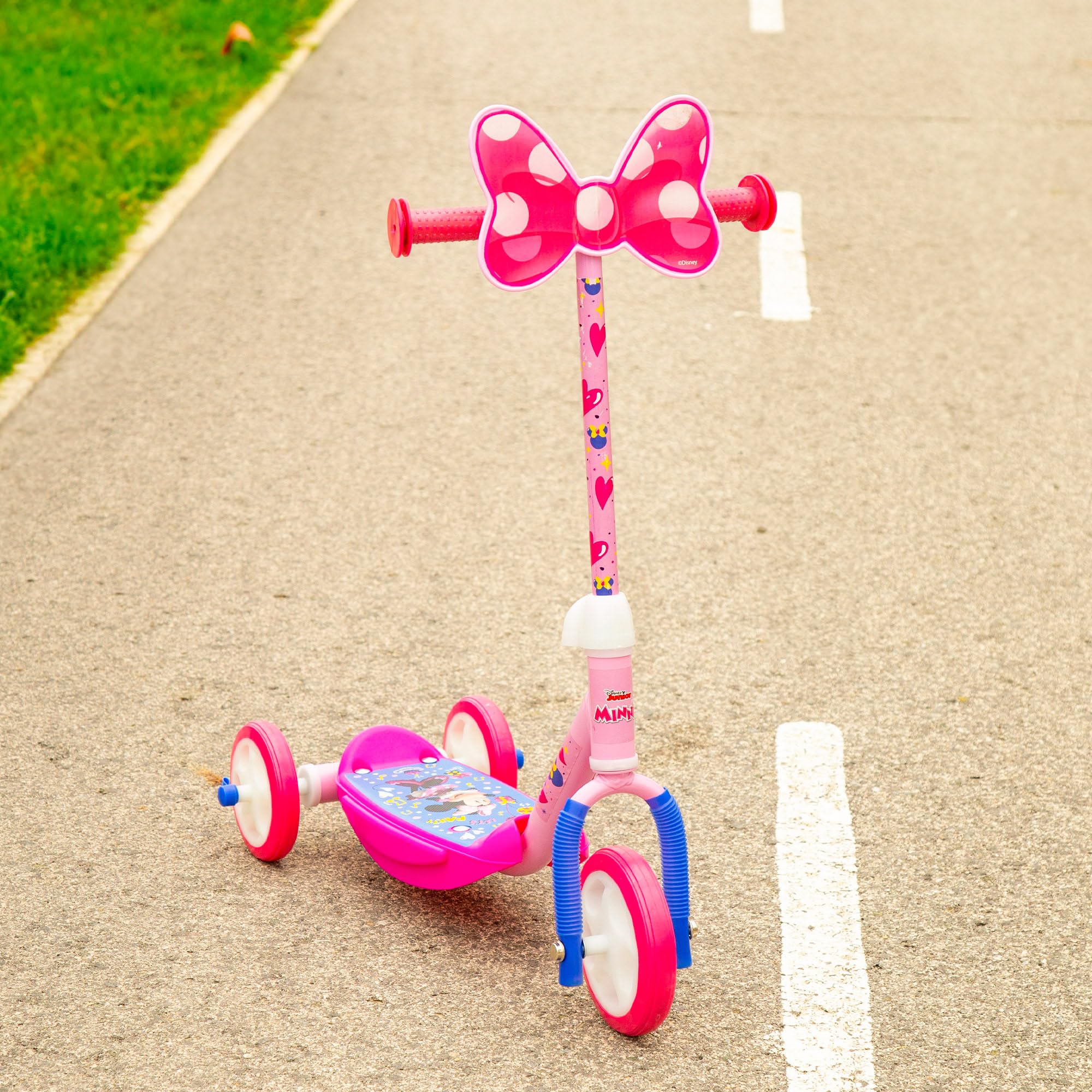 Disney Minnie Patinete 3 Ruedas +20 kg +2 años, 57x30x60-66 cm, Escudo Delantero, Juegos para niños, Motricidad, Diseño Colorido Minnie Mouse, Patinete Infantil, Fácil de Montar (77742)