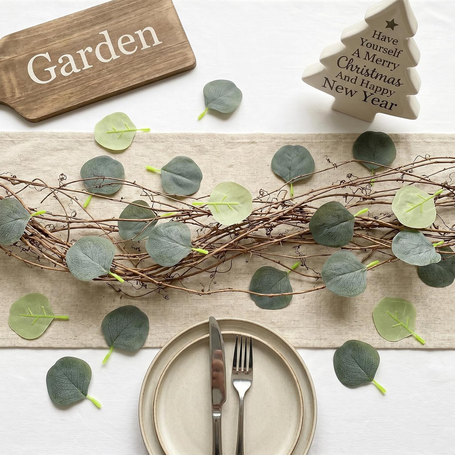 Xindojuz 100PCS Dried Eucalyptus Leaves, Fake Eucalyptus Petals Table Decor