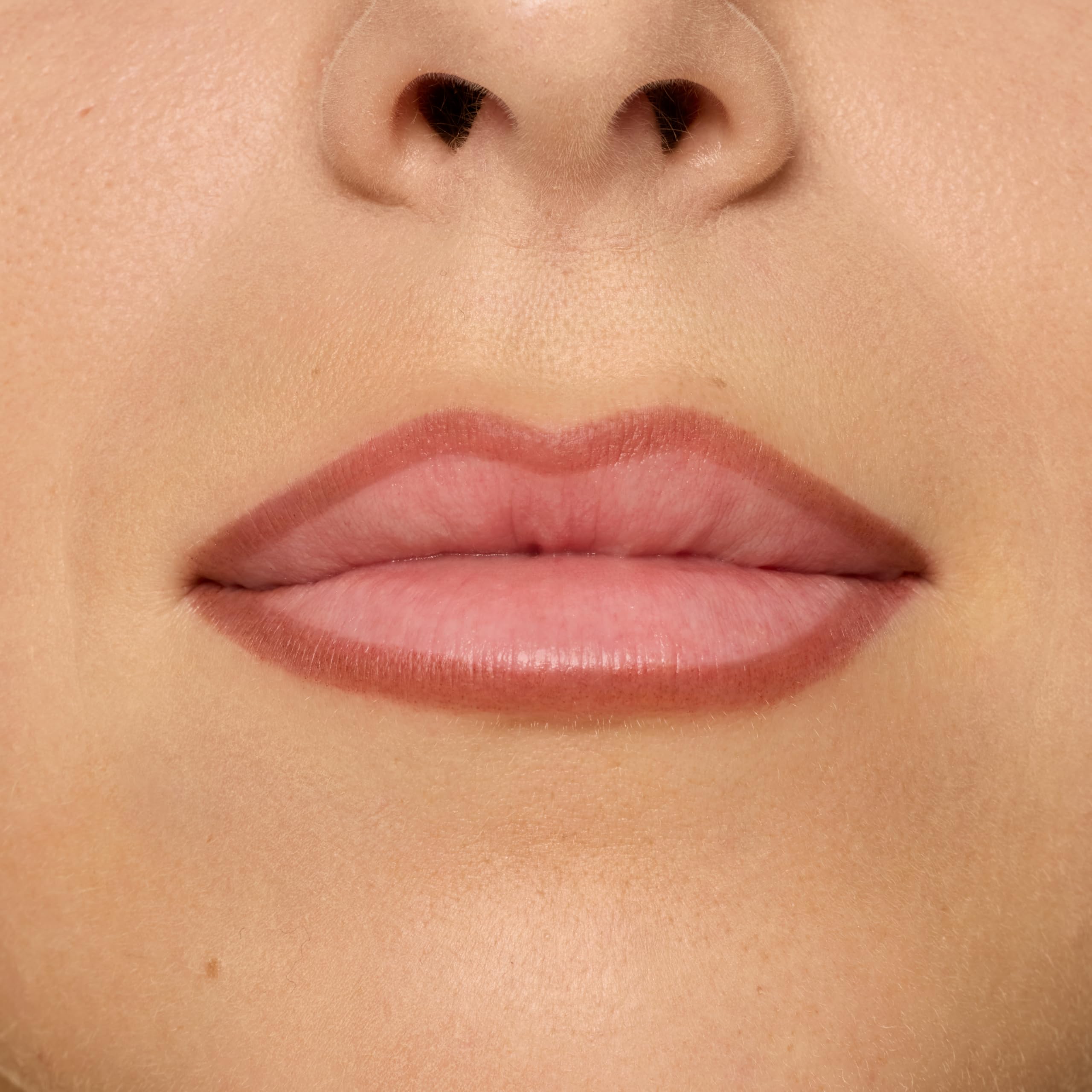 Maybelline Super Stay Peel-Off Liner 001 Aura, semi-permanentna konturówka do ust; 4,8ml