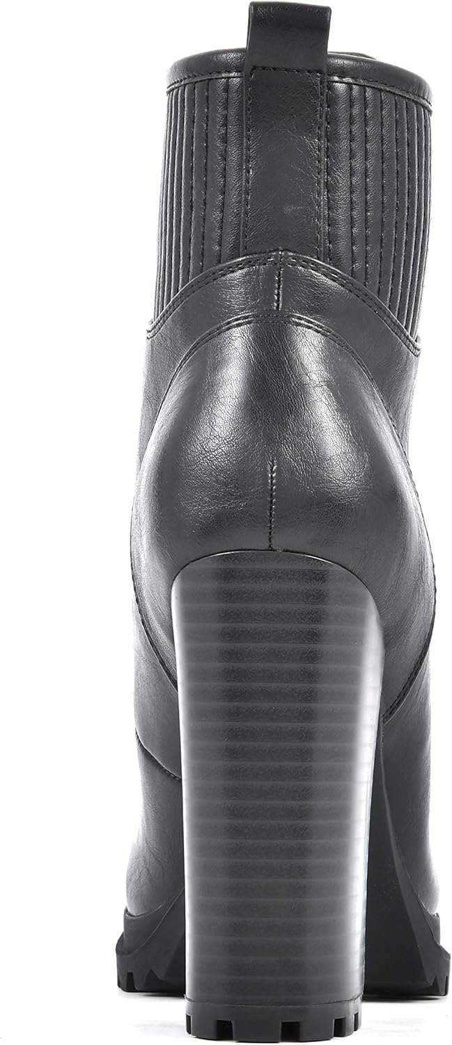 SEVEN DIALS Women's Hugo Fashion Boot