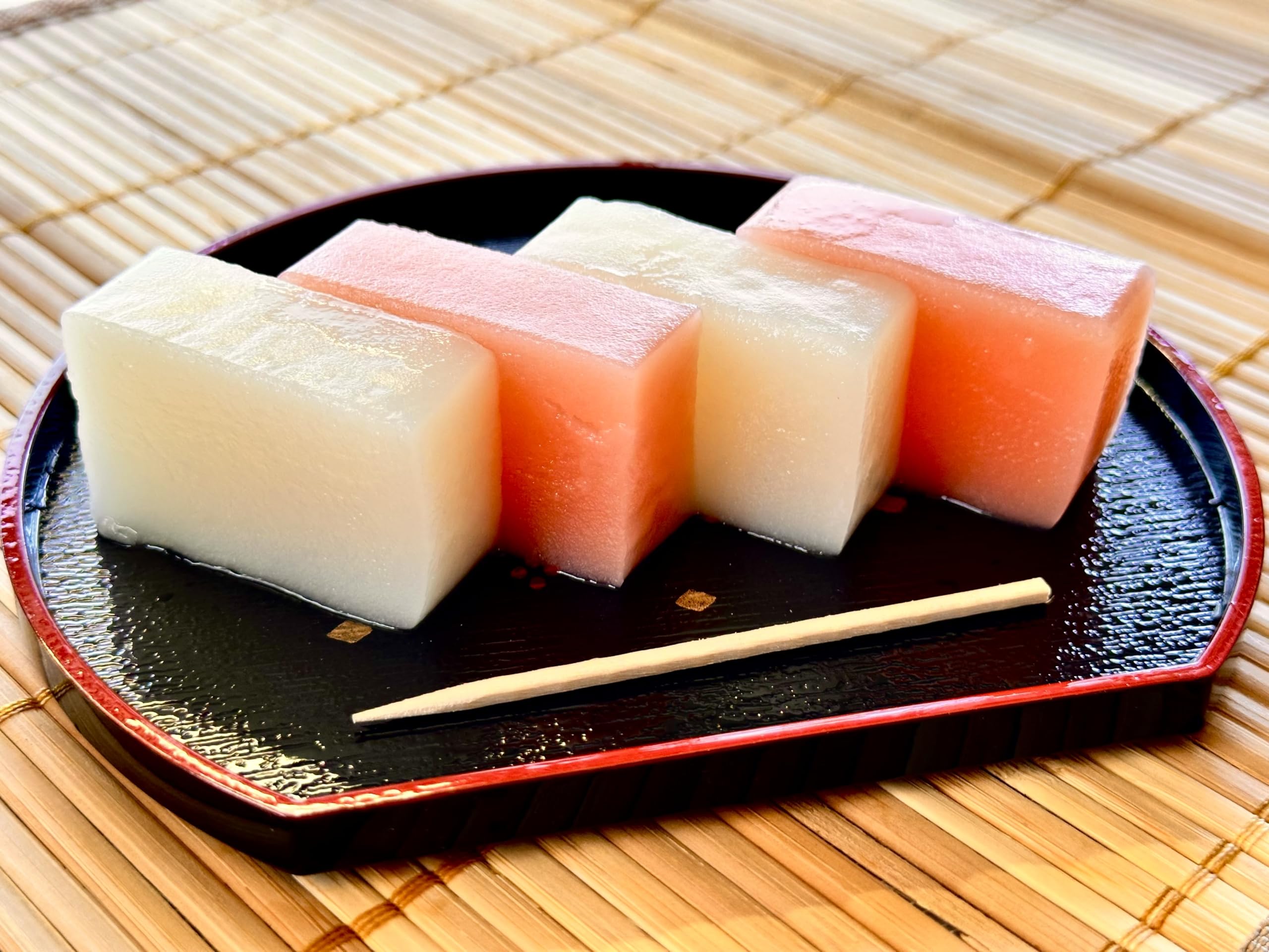 ういろう Amazon | 桃太郎製菓 本くず上りういろう（紅白） 110g×4個 | 桃太郎