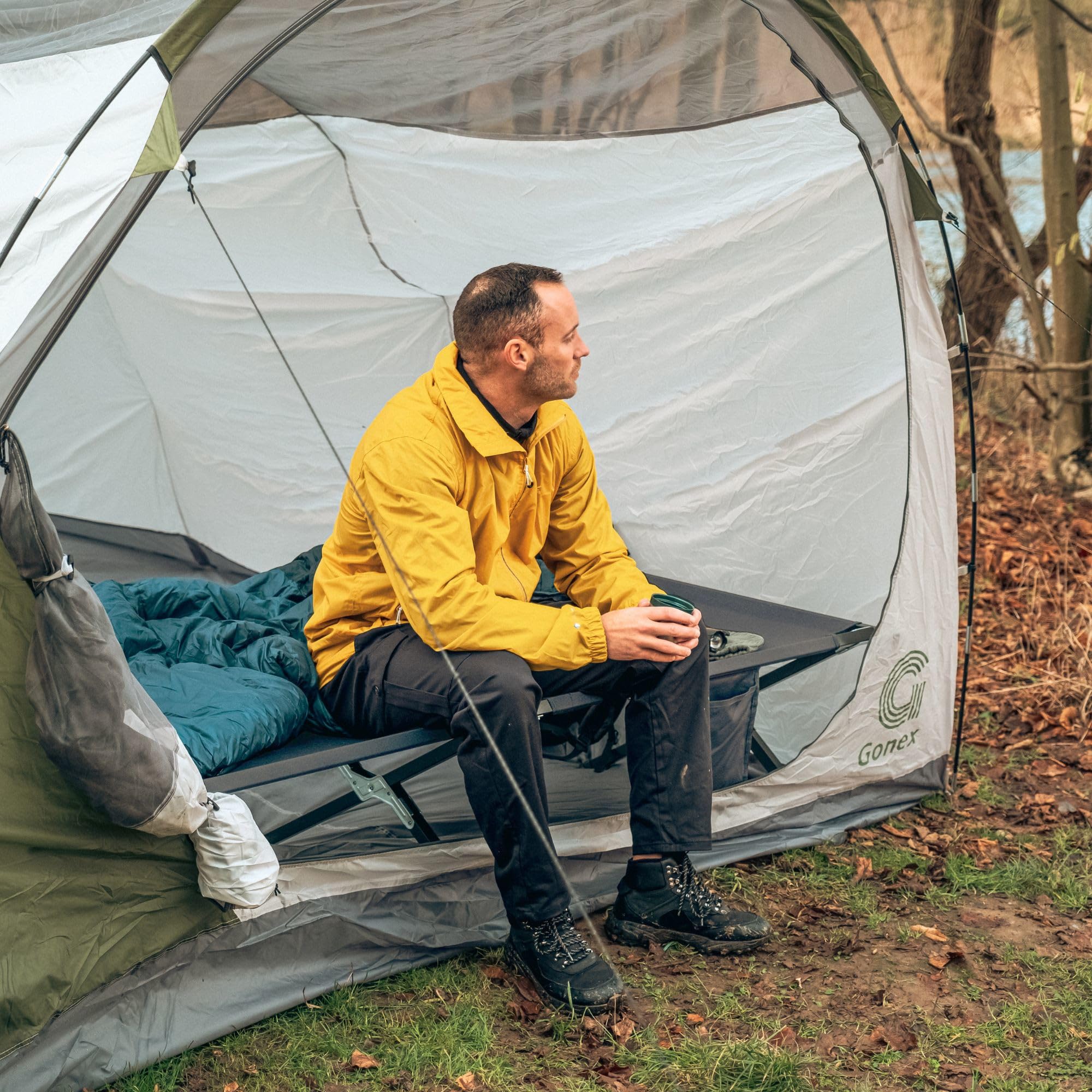 Feldbett XXL 200kg belastbar 210x70 [mit Montagetool] – Campingbett, Campingliege faltbar leicht, Feldbett klappbar, Camping Bett