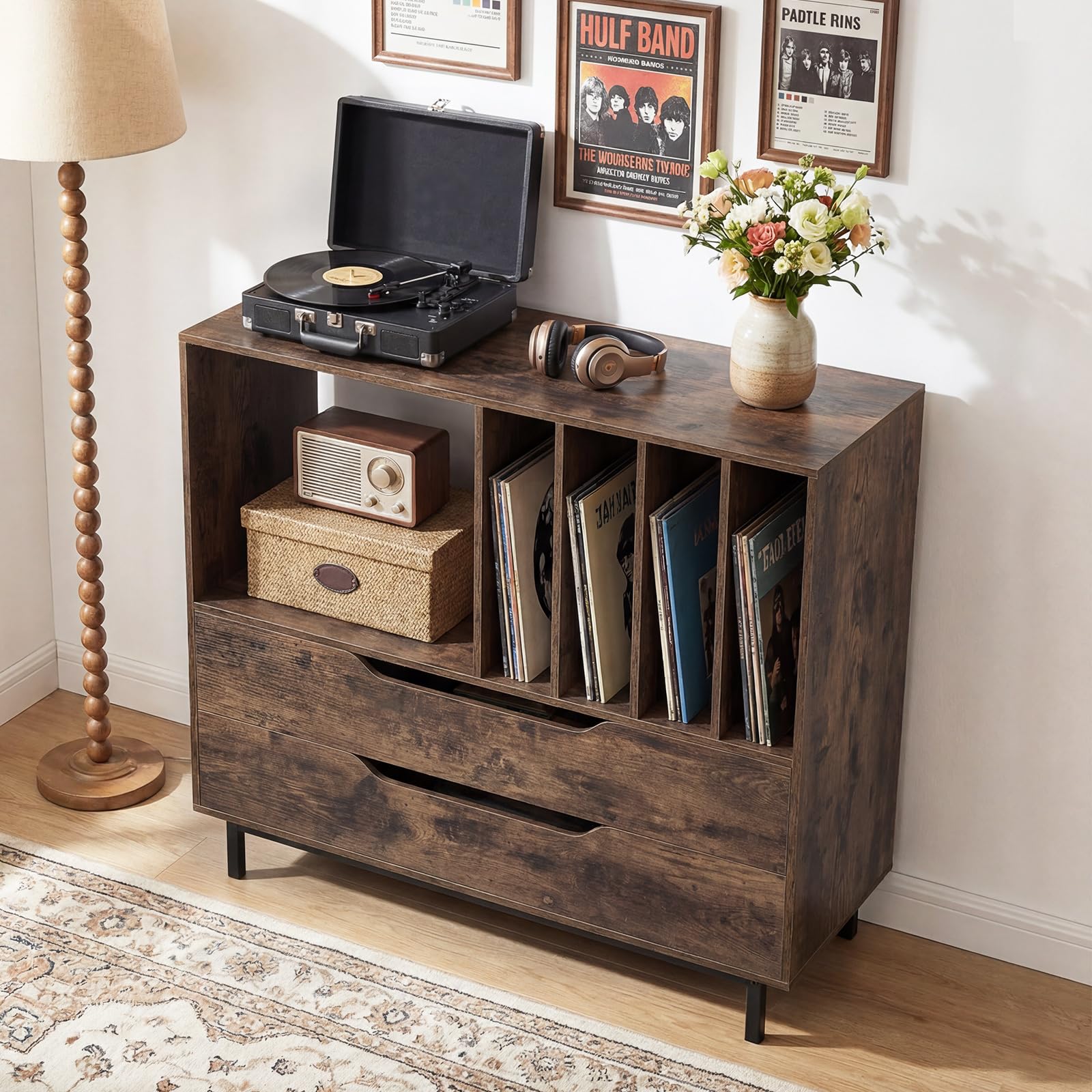 GIANTEX Meuble Platine Vinyle, Support pour Vinyles avec Compartiments Ouverts, 4 Séparateurs, Pieds Métalliques et Tiroir, Étagère pour Disques en Bois pour Salle de Musique, Salon (Marron)