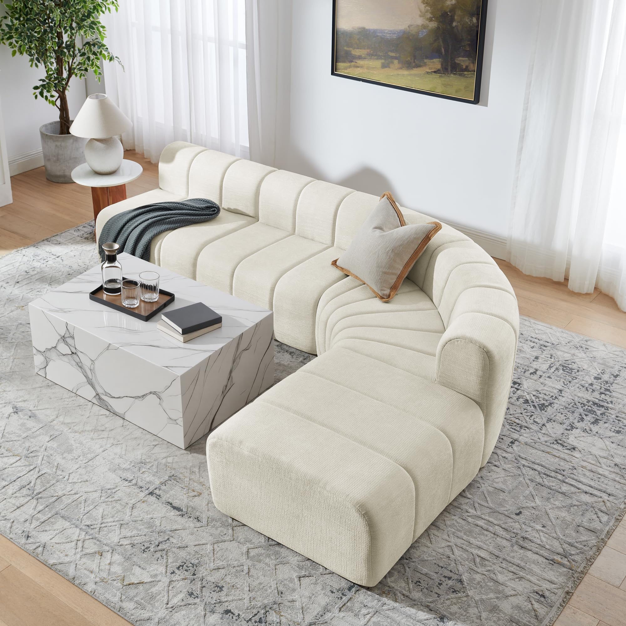 Sofá esquinero de compresión de 4 plazas con módulos combinables. Los módulos sin respaldo se pueden utilizar como mesa de almacenamiento temporal, reposapiés o asiento individual, color beige