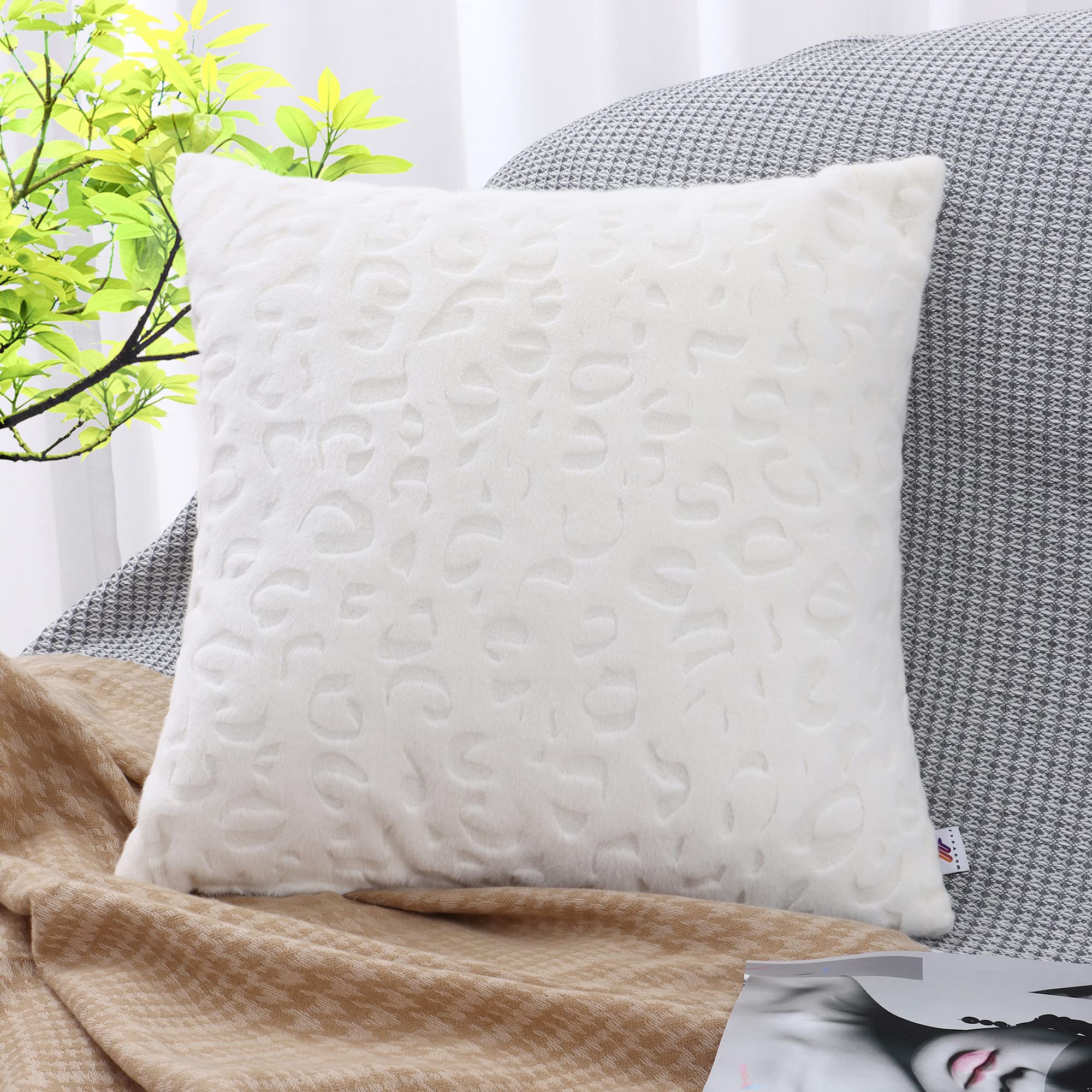 Photo 1 of 3 TOTAL BUNDLE !!!! 
3  Decorative Pillow Covers 18x18 Inch Set of 1,Faux Fur Throw Pillow Covers Luxury Super Soft Pillow Cases Plush Cushion Covers for Sofa Bedding Car Chair, Beige 18"*18" Beige