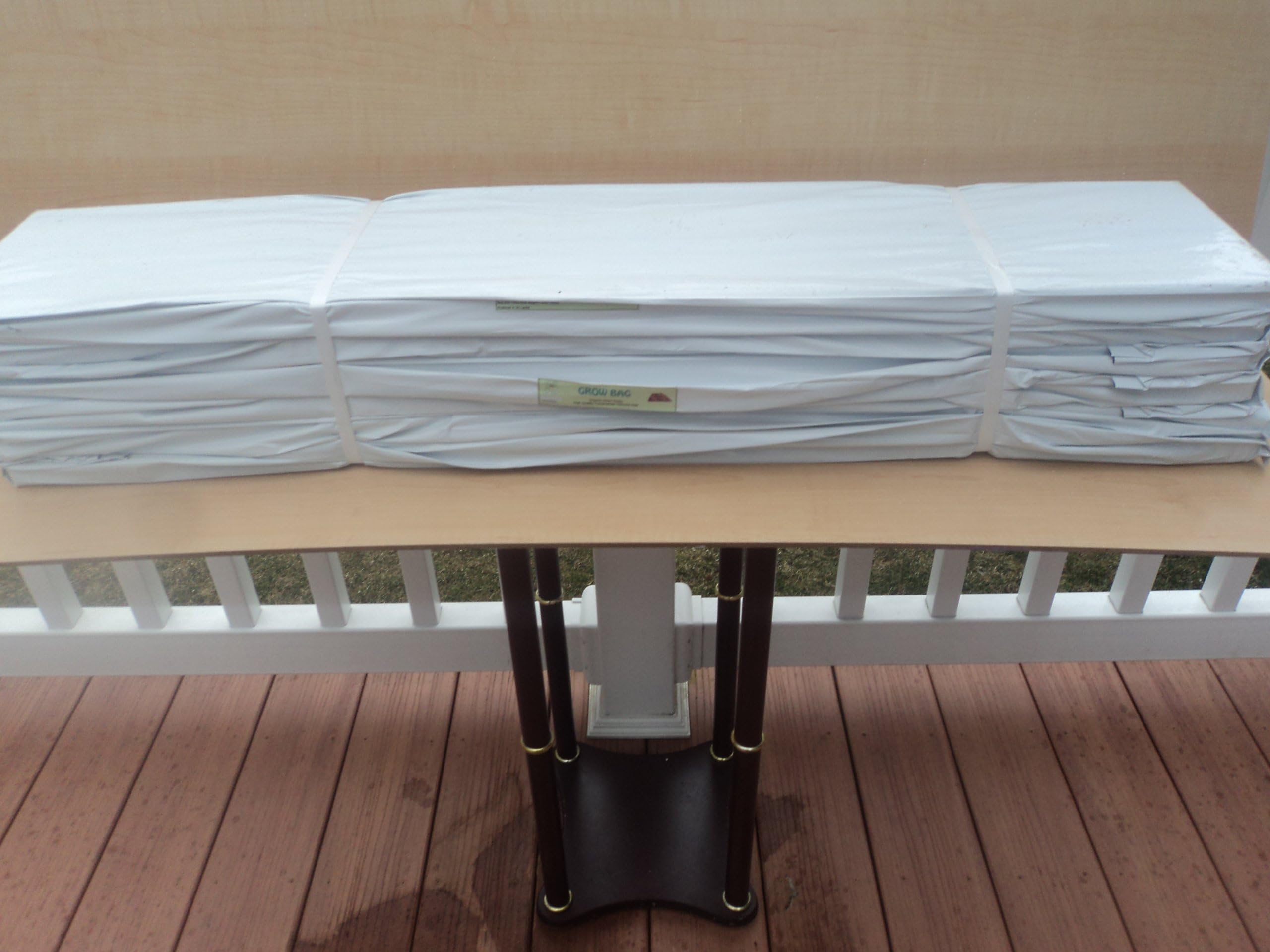 Cocopeat Grow Bag Slabs - Six Bags (Each Has Twelve Gallons of Coconut Peat & Fine Coconut Husk Chips Mix) โ Ec Below 500