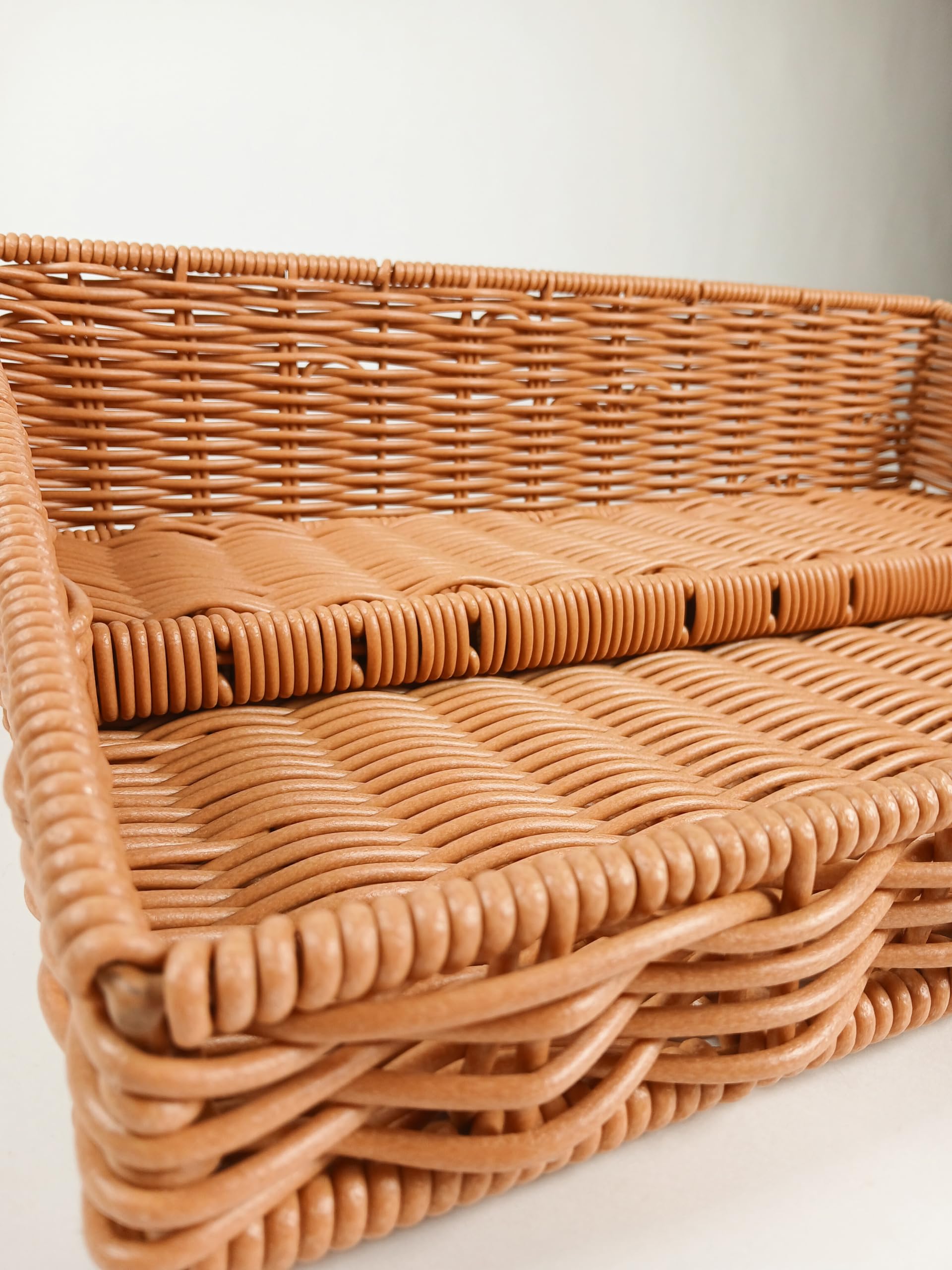 Kobolo Auslagekorb 61x40x17 cm braun, lebensmittelechter Polyrattan Präsentationskorb, robuster Regalkorb für Brot, Obst & Gebäck, Buffetkorb & Verkaufskorb für Bäckerei, Buffet & Supermarkt