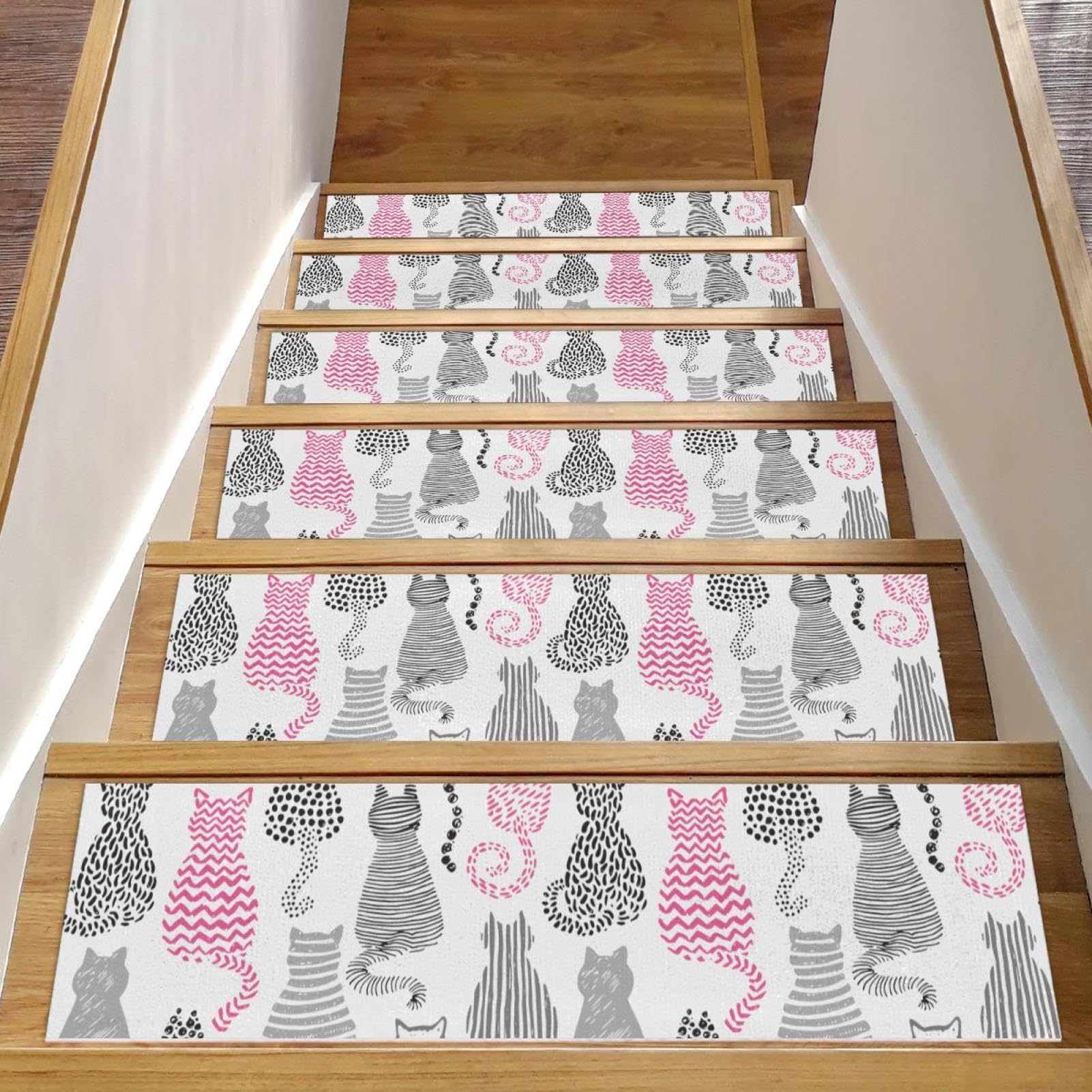 Peldaños antideslizantes para escaleras de madera con alfombras lavables para gatos