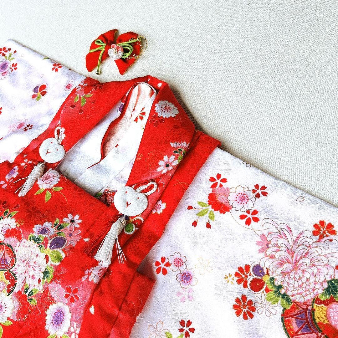 美品 七五三 3歳女の子 長着＆被布＆長襦袢＆小物 白×赤 地紋 桜鼓菊