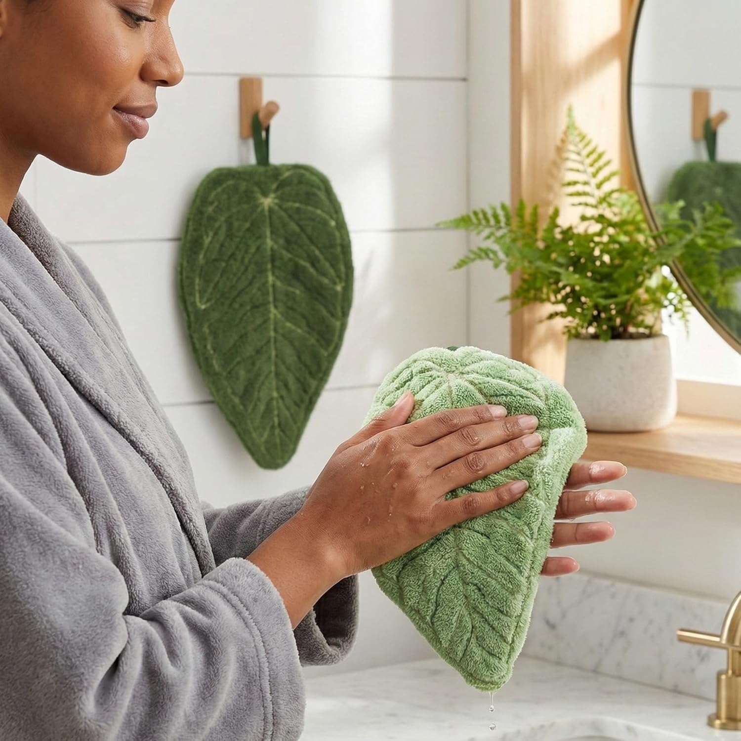 Hand Bath Towel Set Leaf-Shaped - Absorbent Hanging Washcloths Face Towels for Kitchen or Bathroom, Perfect for Drying Hands and Adding a Natural Touch to Your Home Décoration - Image 3