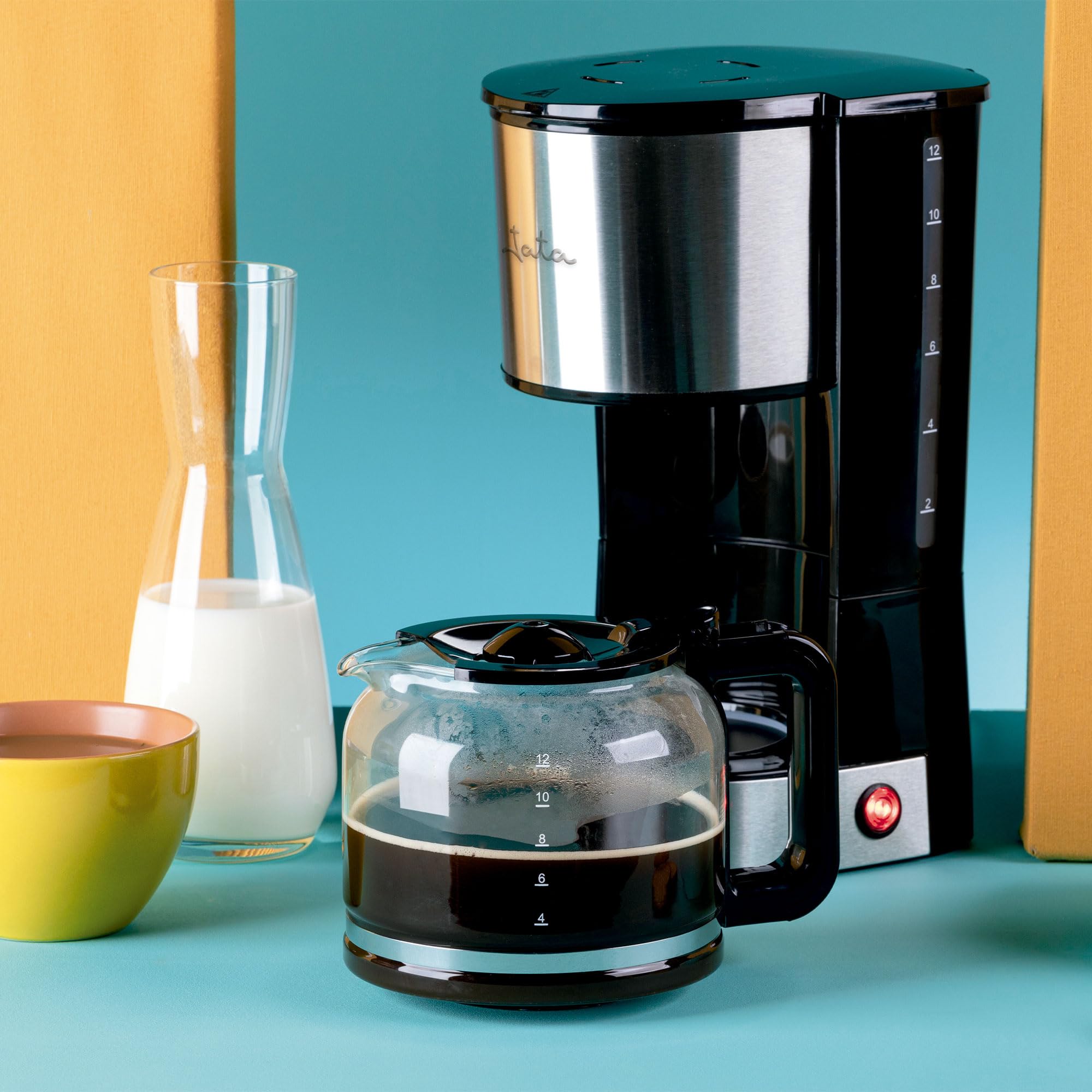 JATA JECA1512 - Cafetera Goteo. Cafetera Electrica de 6 a 18 Tazas. Filtro Permanente. Apagado Automático. Sistema Antigoteo. Compacta. Capacidad: 1.5 L. Depósito Graduado. Fácil de Limpiar. 800 W