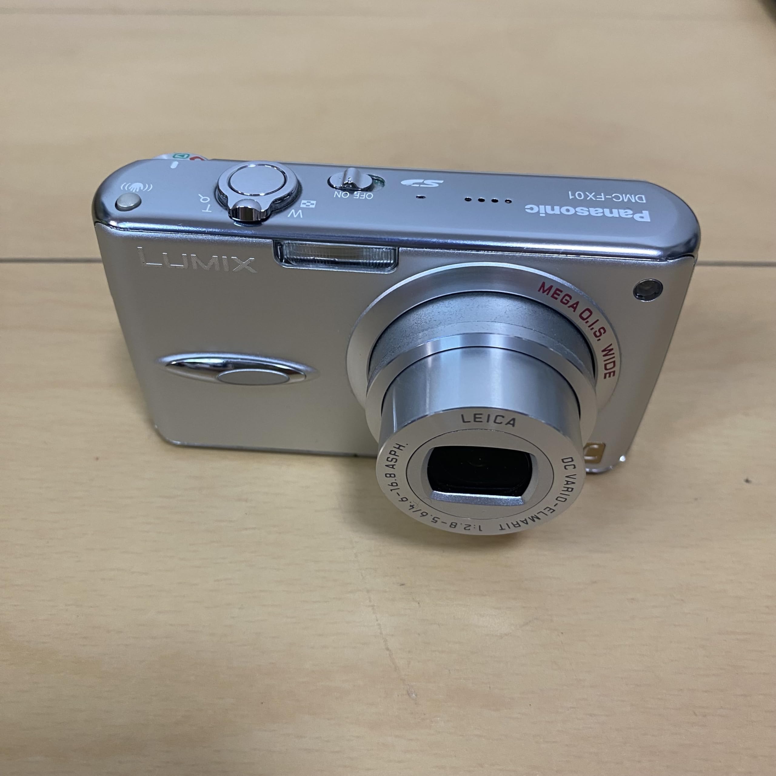 Amazon | パナソニック 6メガ/広角28mm LUMIX DMC-FX01-S(シルバー