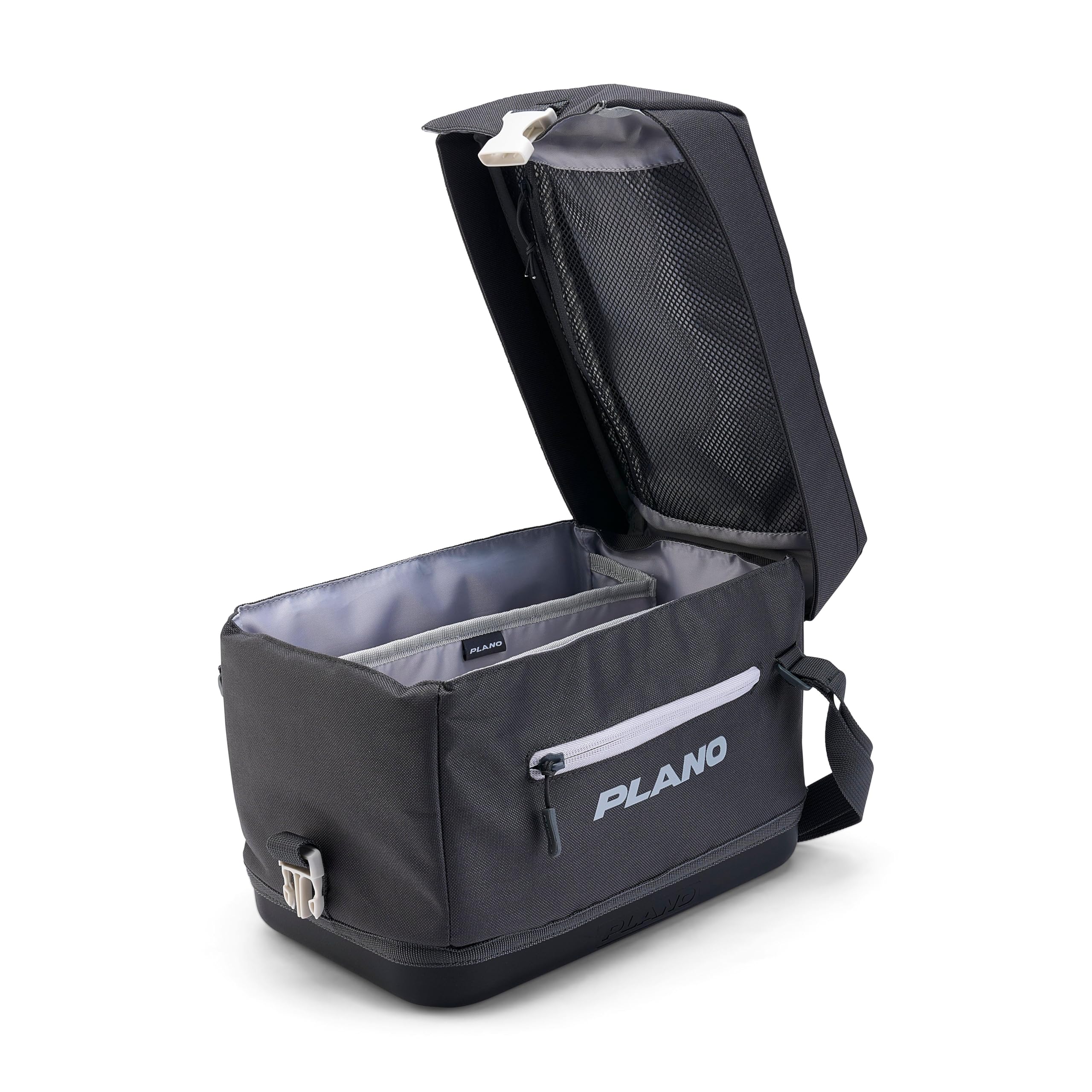 Plano Weekend SoftSider 3500 Angelkoffer | Wasserdichter geformter Boden | Großes Hauptfach | Schnellzugriffstaschen | Gestanzte Werkzeugtaschen | Inklusive 2 StowAways | 3700