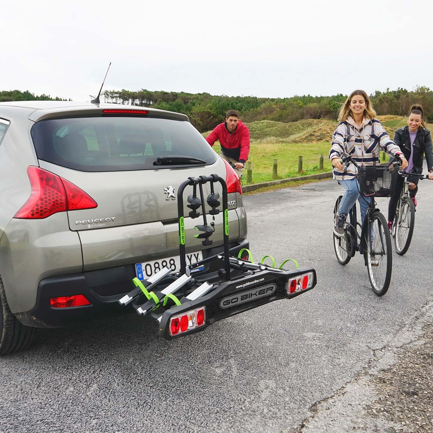 Ranger Porte-vélos pour 3 vélos - Attelage - Supporte 15kg par Rail - Châssis Acier/Aluminium - Bras Ajustables - Double Système de Sécurité