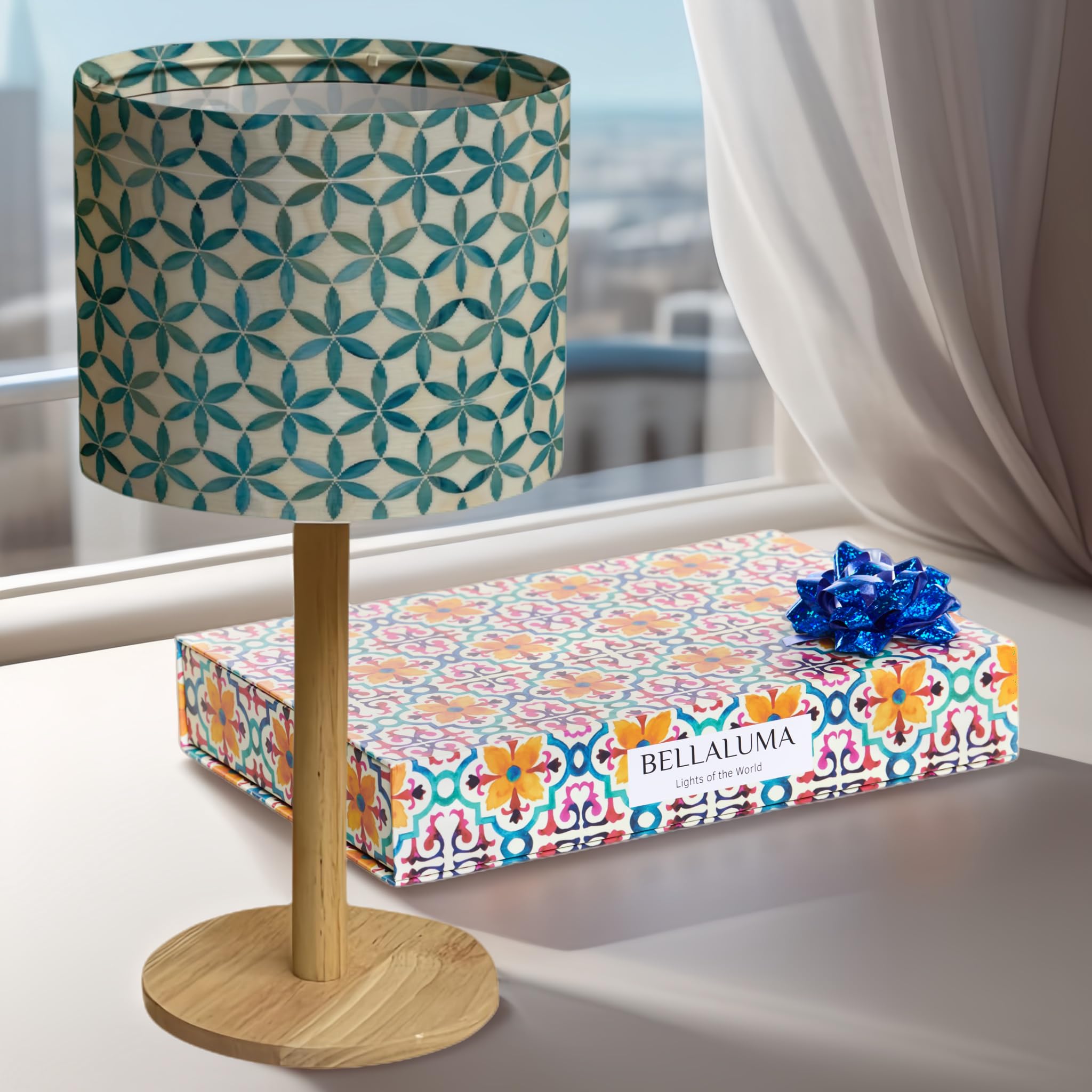 Lampada da Comodino con Paralume Stampato | Lampada Decorativa da Tavolo in Legno per Camera da Letto, Soggiorno o Ingresso | Confezione Regalo Premium + Lampadina LED Inclusa