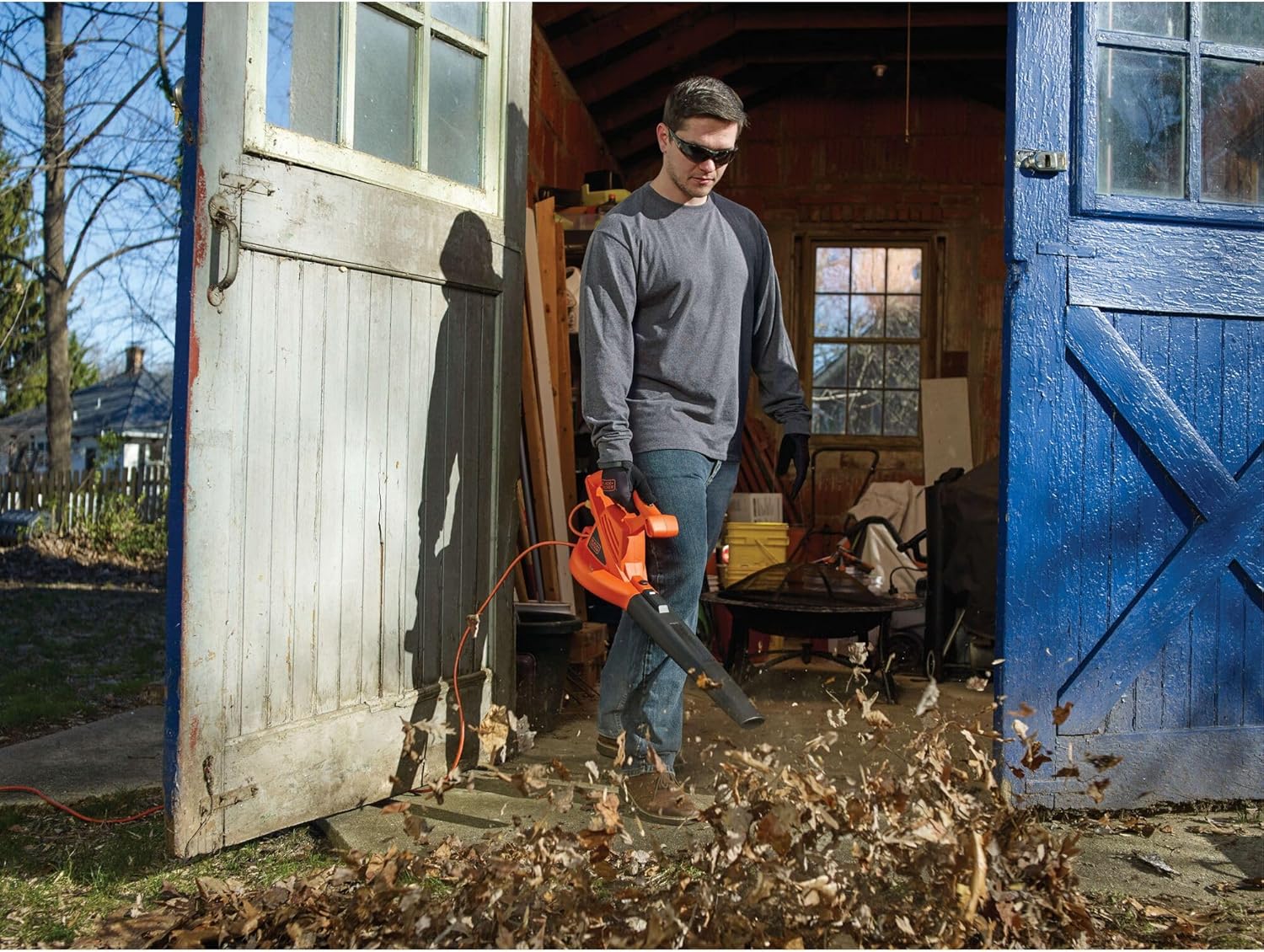 BLACK+DECKER Electric Leaf Blower, Handheld Blowers for Lawn Care, Lightweight, 180 MPH 180 CFM, 7-Amp, Corded (LB700) - Image 11