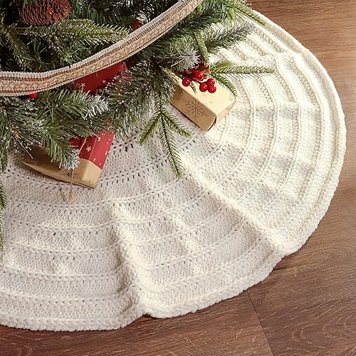 LimBridge Faldón de árbol de Navidad de punto hecho a mano 36 pulgadas crema 12 círculos de ganchillo grueso falda de árbol con botones redondos de