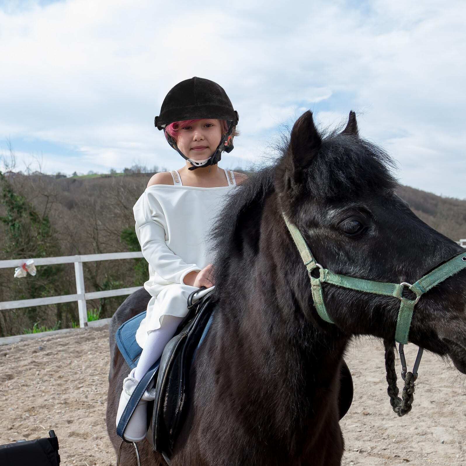 ifundom Casco Protettivo Equestre per Ragazzi Ventilazione Completa e Cinturino Regolabile in Polipropilene, Leggero e Confortevole per Equitazione e Scooter