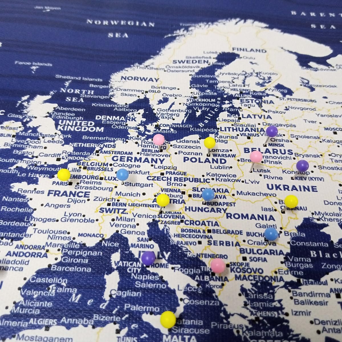 Amazon.com : Canvas Art Bay Blue & Gold Push Pin World Map