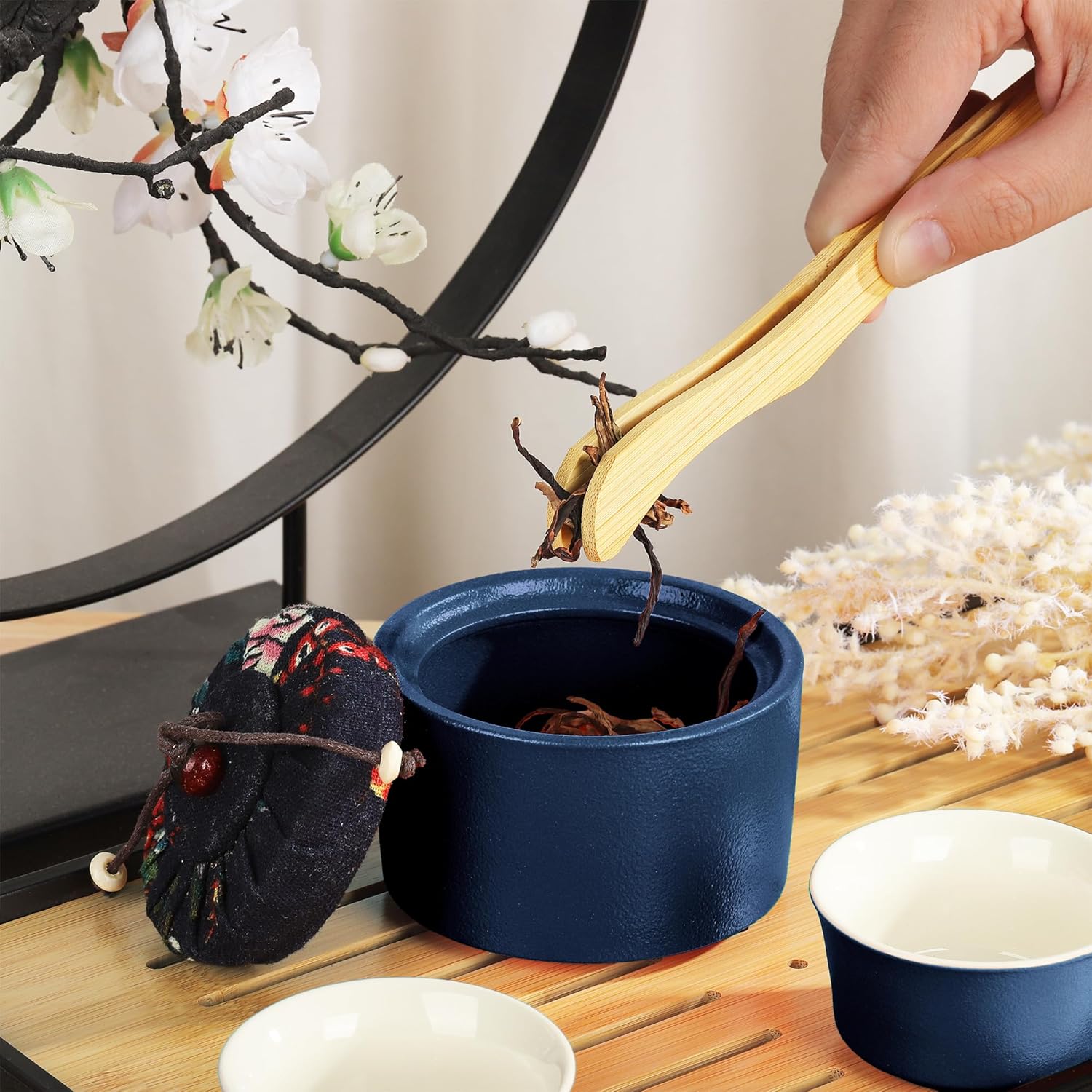 fanquare Chinese Kung Fu Tea Set with Leather Case, Elegant Ceramic Tea Ceremony Sets with Fair Cup Tea Tray Cups Tea canister, Portable Teapot Set for Adults Tea Table