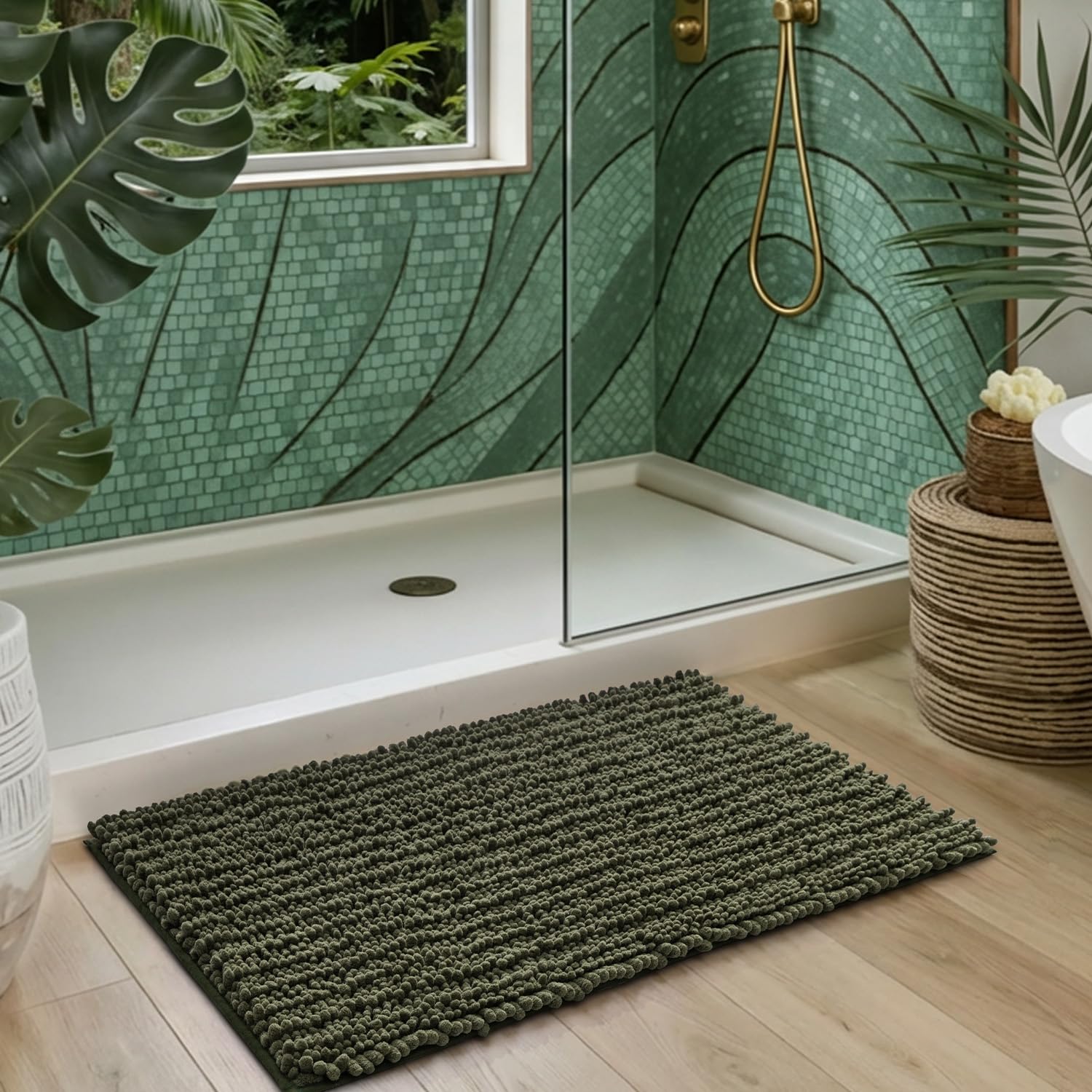 DEXI Tappeto da bagno 61 x 109 cm, super morbido, in ciniglia, assorbente, antiscivolo, lavabile in lavatrice, soffice tappetino da bagno per vasca, pavimento doccia, verde oliva