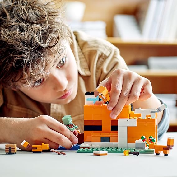 LEGO® Minecraft® Fox Kennel 21178 – Creative Toy Making Set Including Toy House for Kids Who Love Adventure Games (193 Pieces)