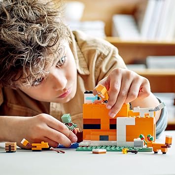 LEGO® Minecraft® Fox Kennel 21178 – Creative Toy Making Set Including Toy House for Kids Who Love Adventure Games (193 Pieces)