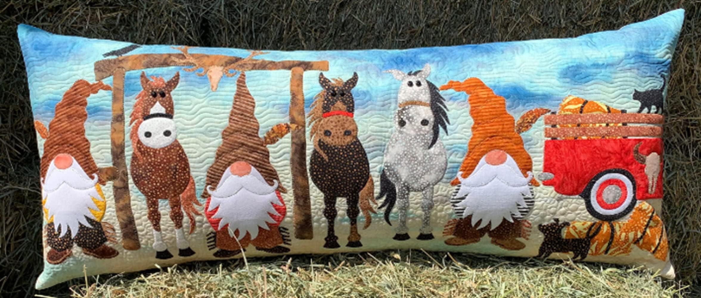 JoAnn Hoffman Gnome on The Range Bench Pillow and Table Runner Pattern