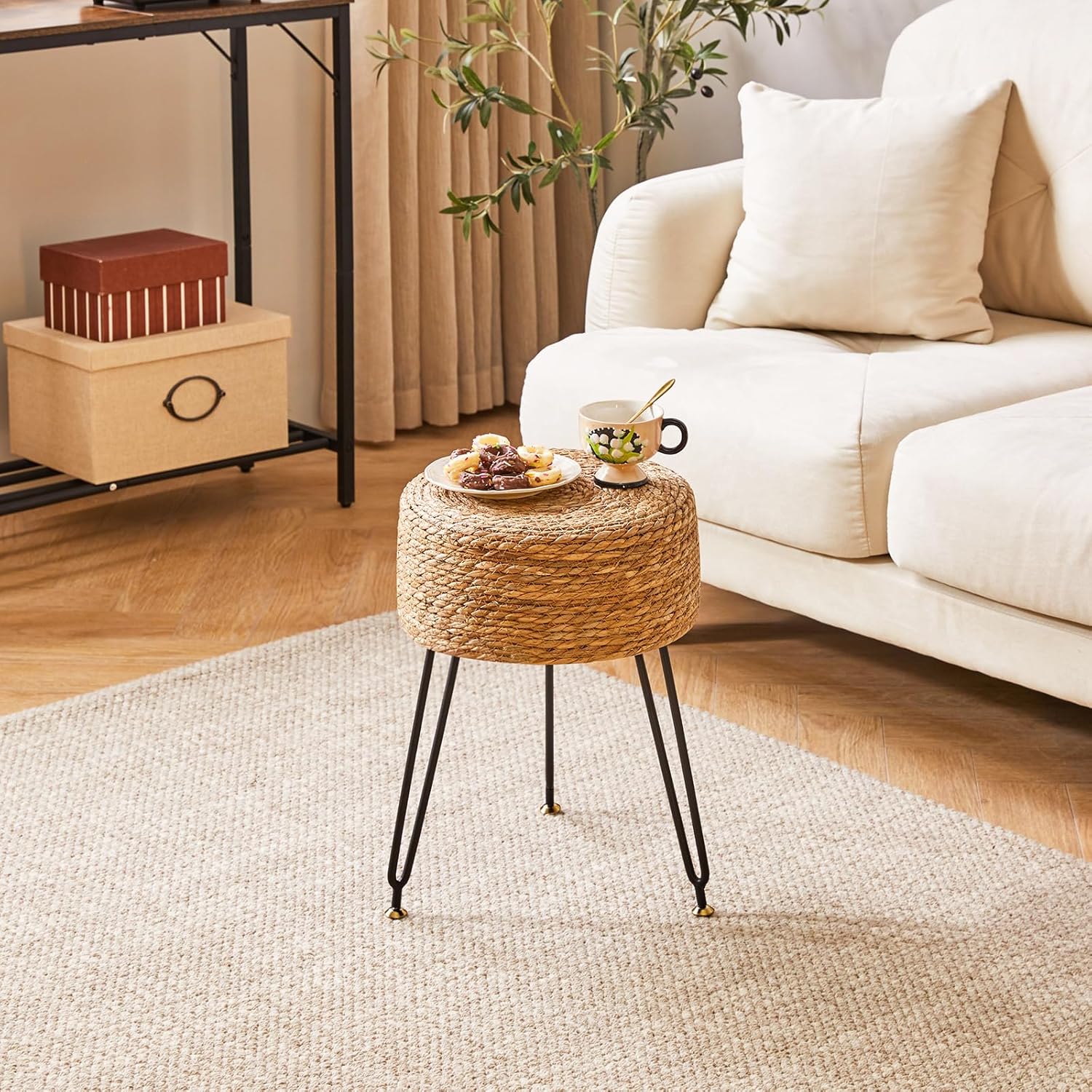 YMYNY Pouf Ottoman, Handmade Natural Water Hyacinth, Pastoral Style Footrest, Footstool with 4 Metal Legs Round Vanity Stool for Bedroom, Hallway, Living Room 12.59"L×12.59"W×17.71"H Natural UHBD029N