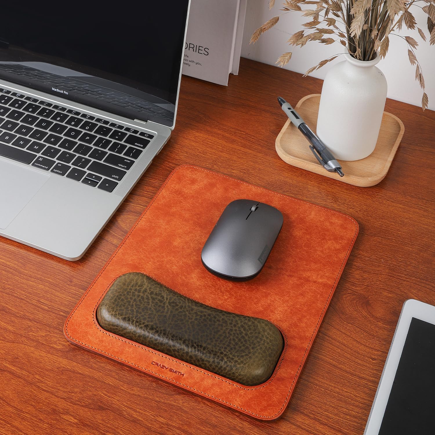Leather Mouse Pad with Wrist Support, Vintage Frosted Leather, Handmade, Ergonomic Design, 25x21cm, (Golden Brown)